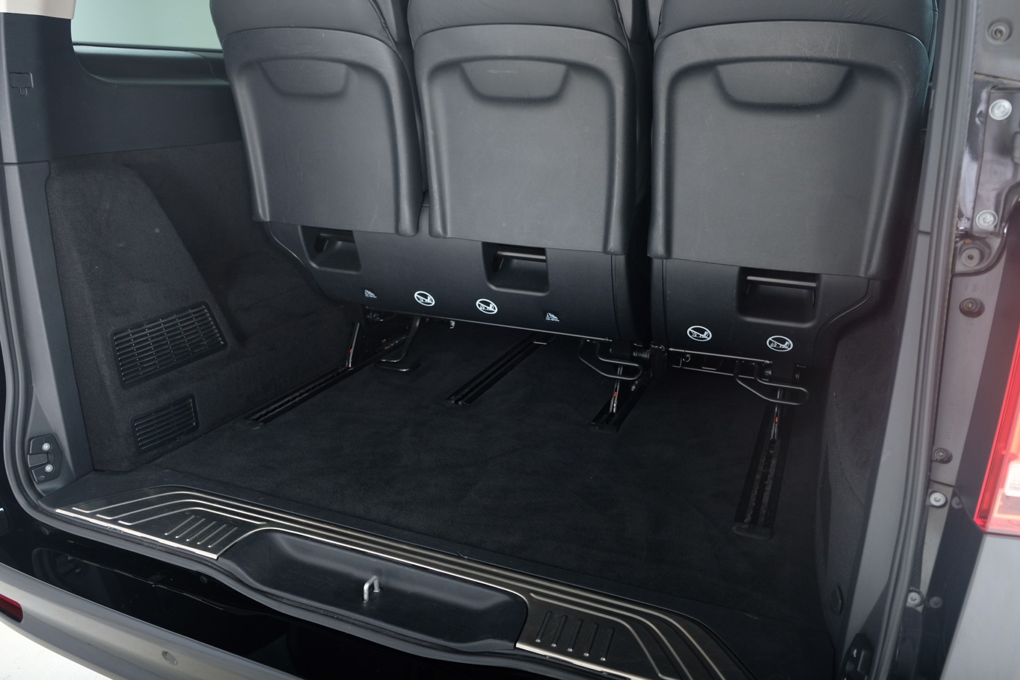 listing desktop thumbnail image 11