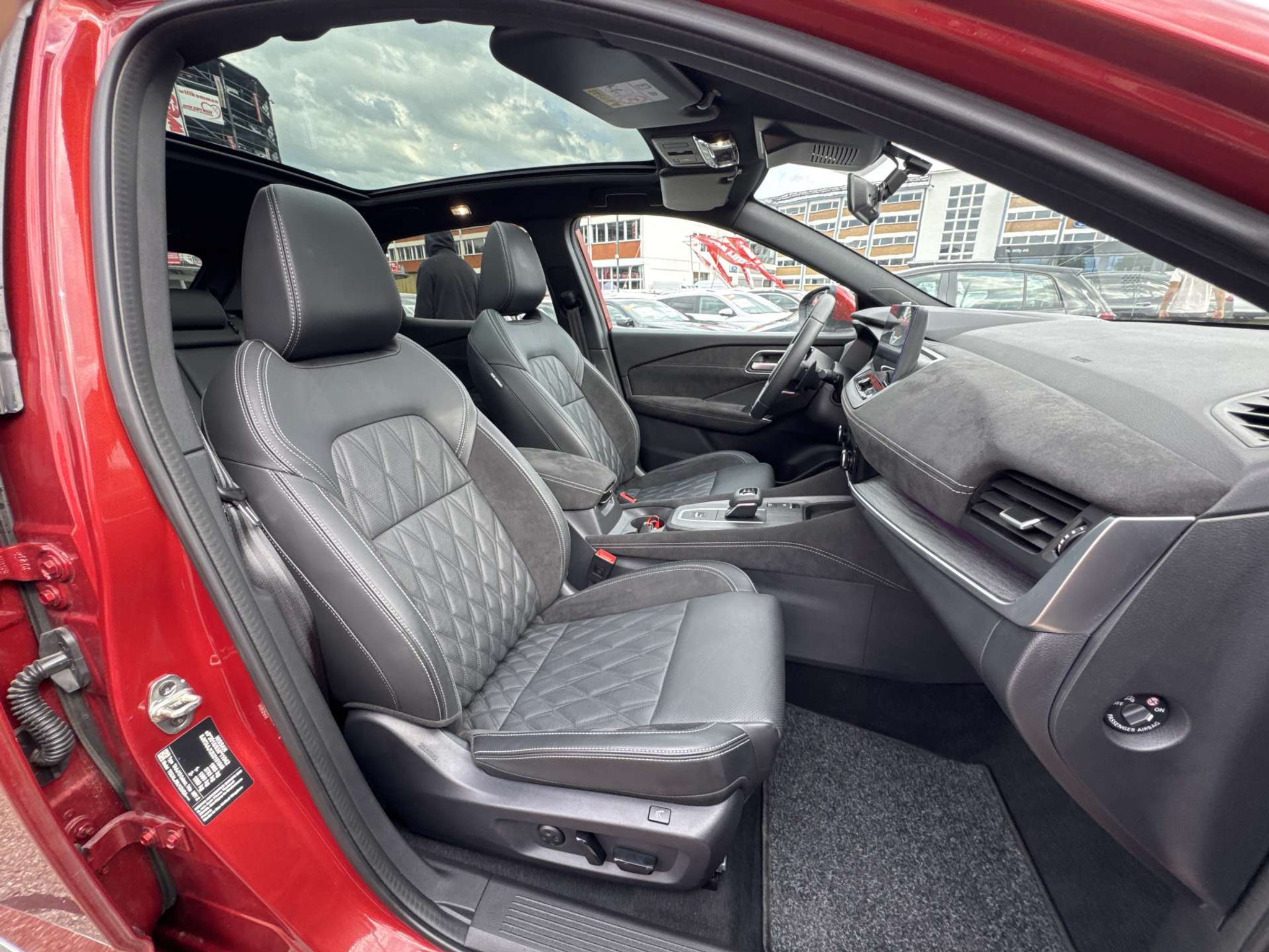 listing desktop thumbnail image 12