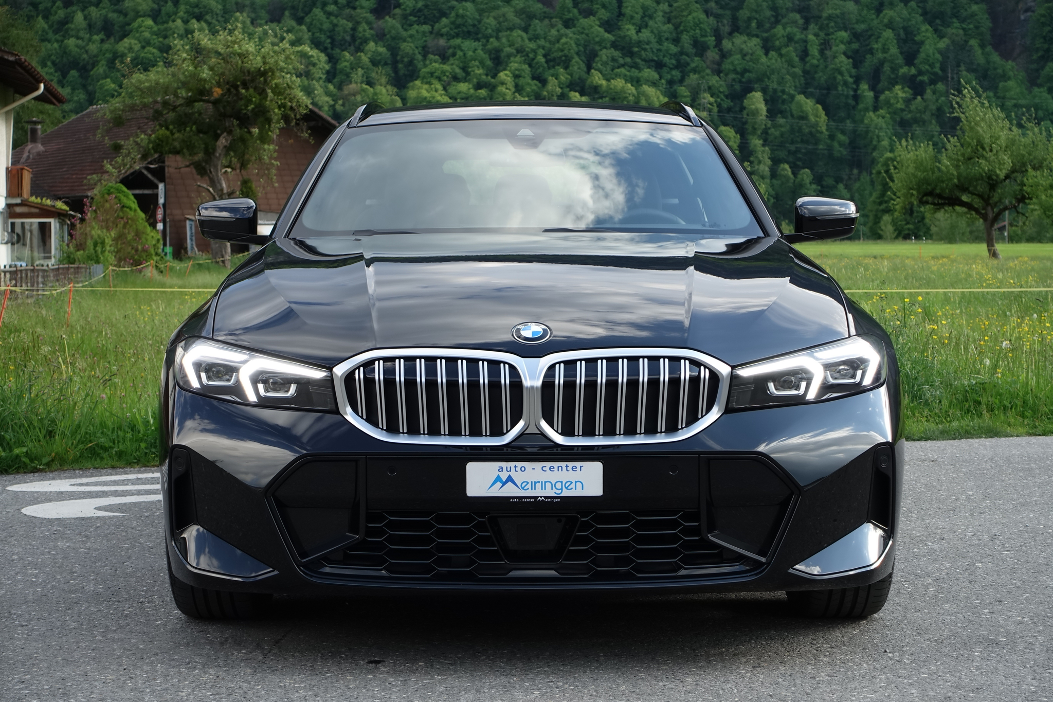 listing desktop thumbnail image 2