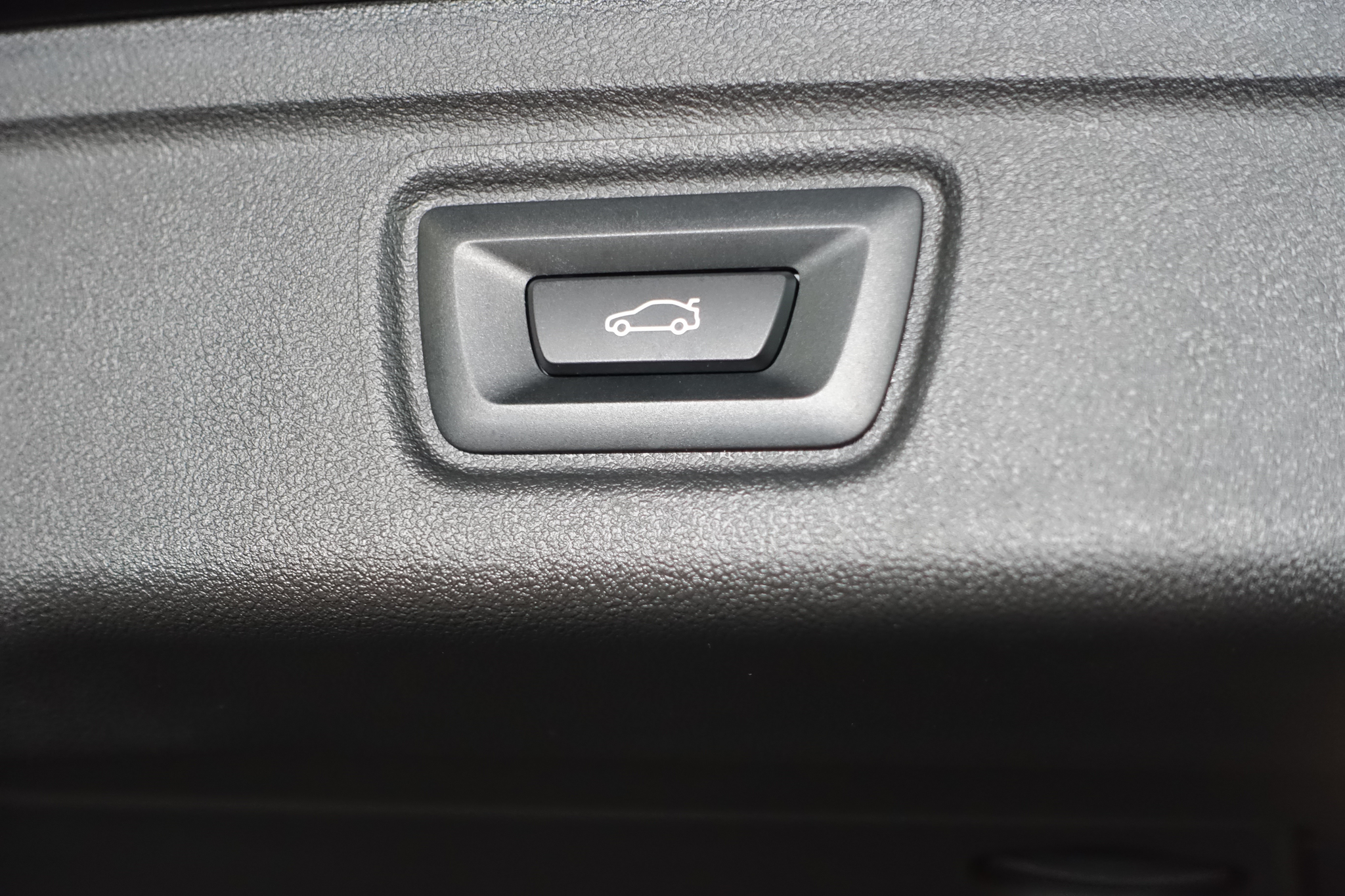 listing desktop thumbnail image 21