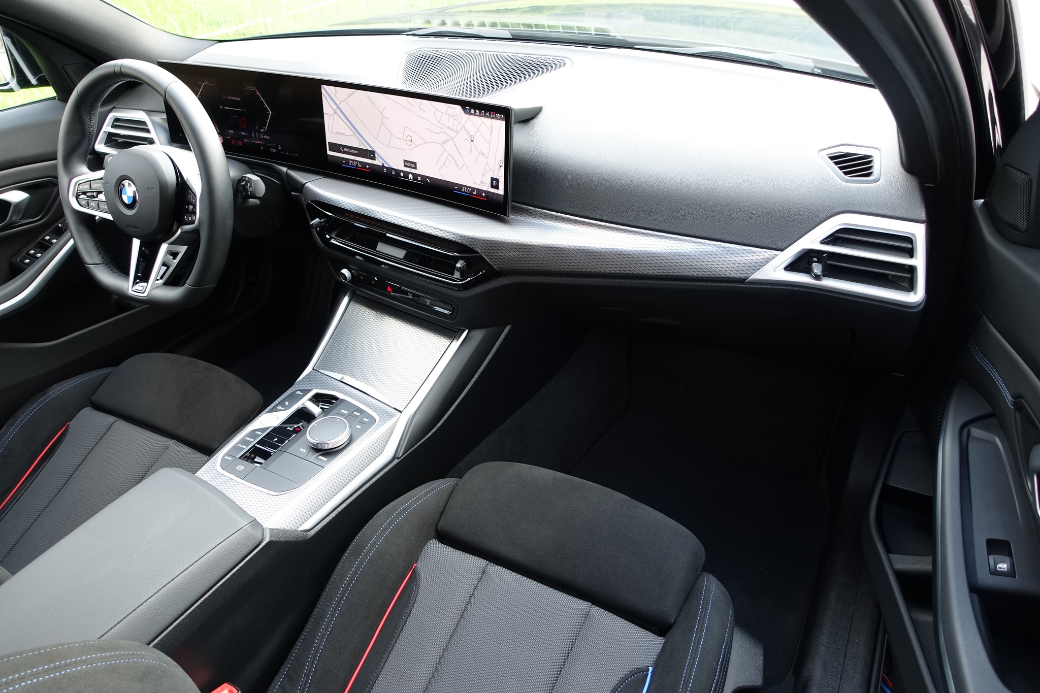 listing desktop thumbnail image 11