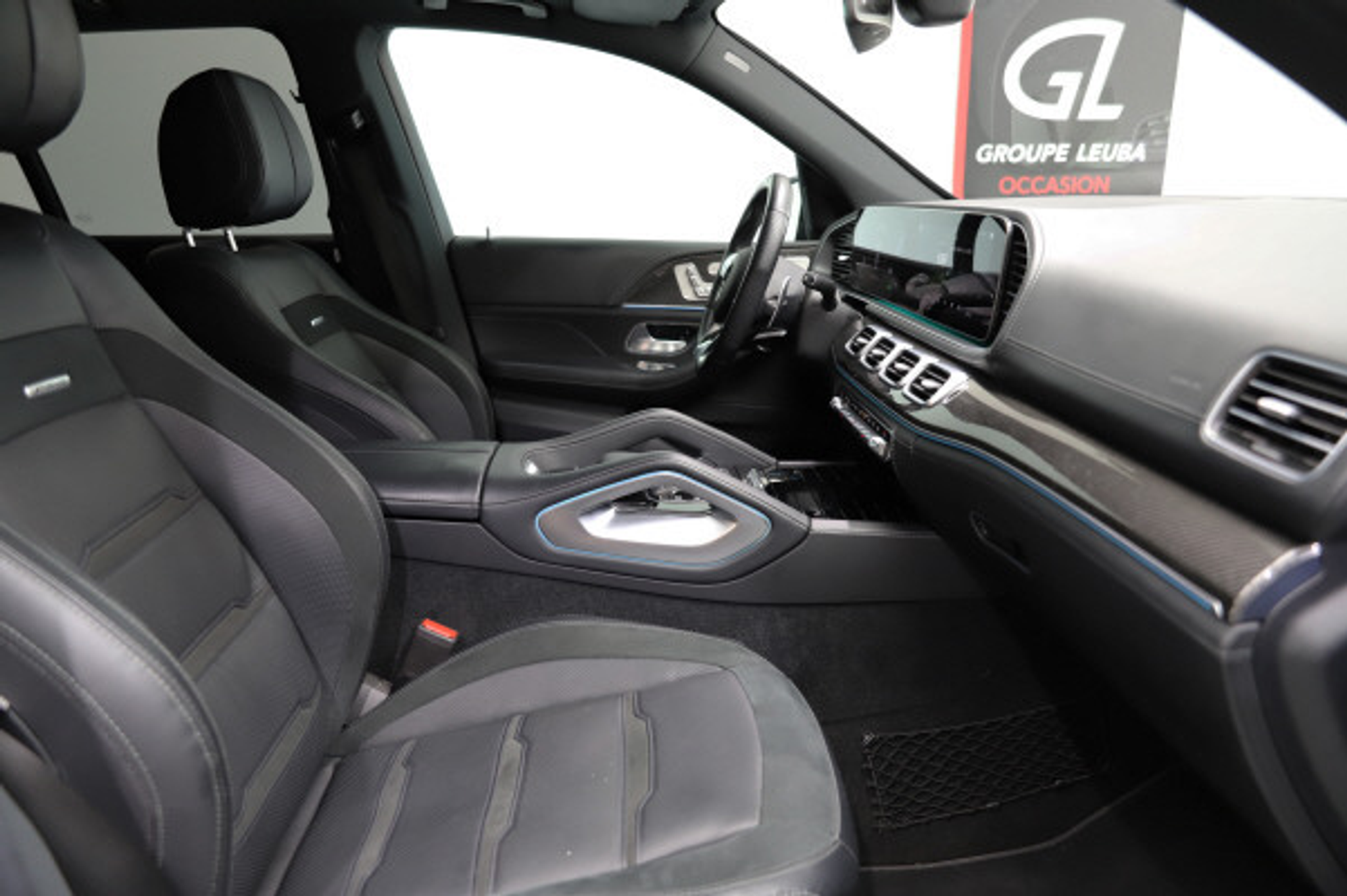 listing desktop thumbnail image 8