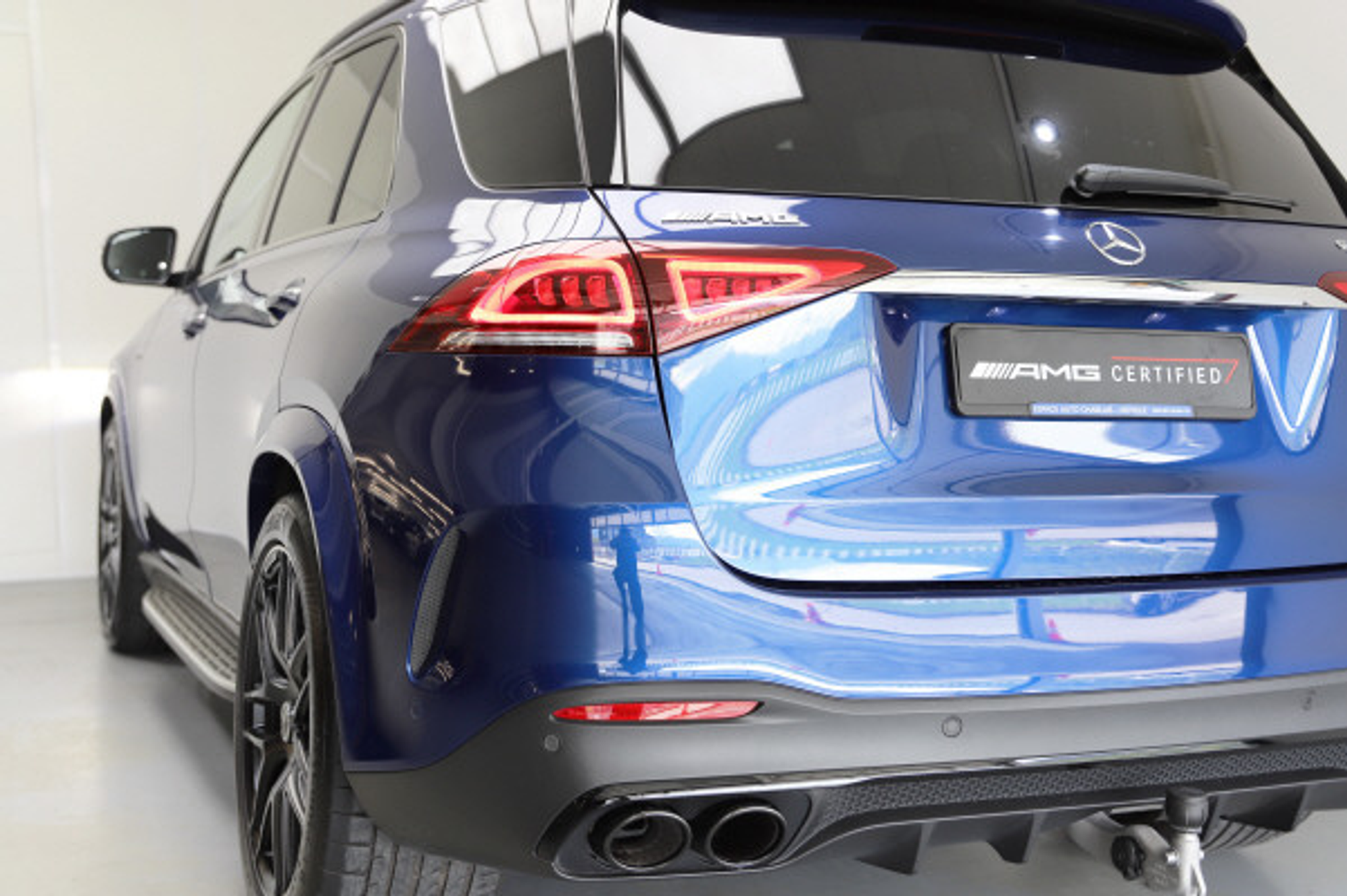 listing desktop thumbnail image 3