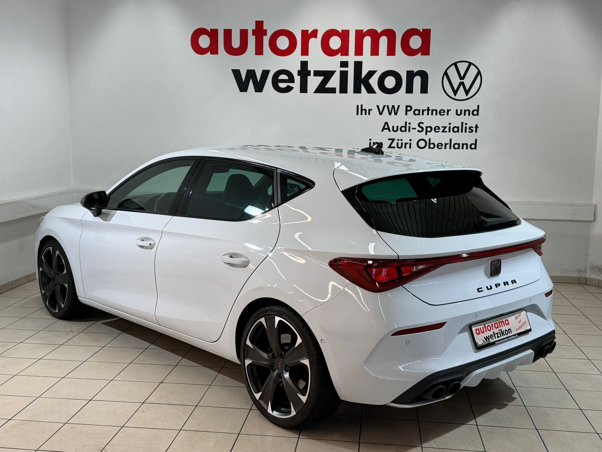 listing desktop thumbnail image 2