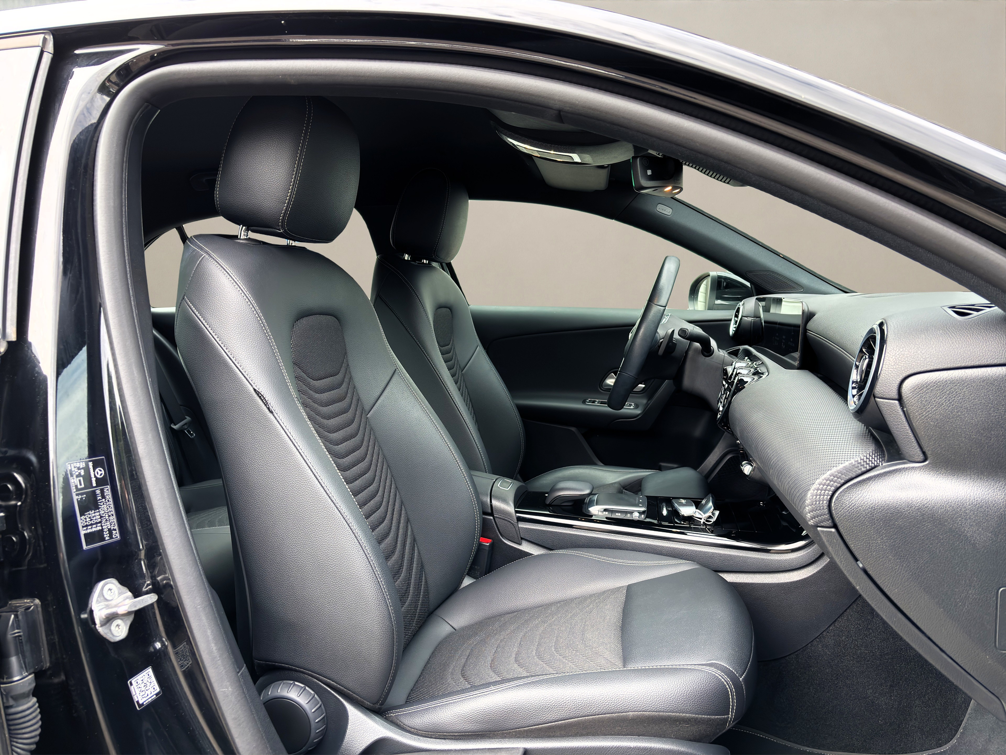 listing desktop thumbnail image 9