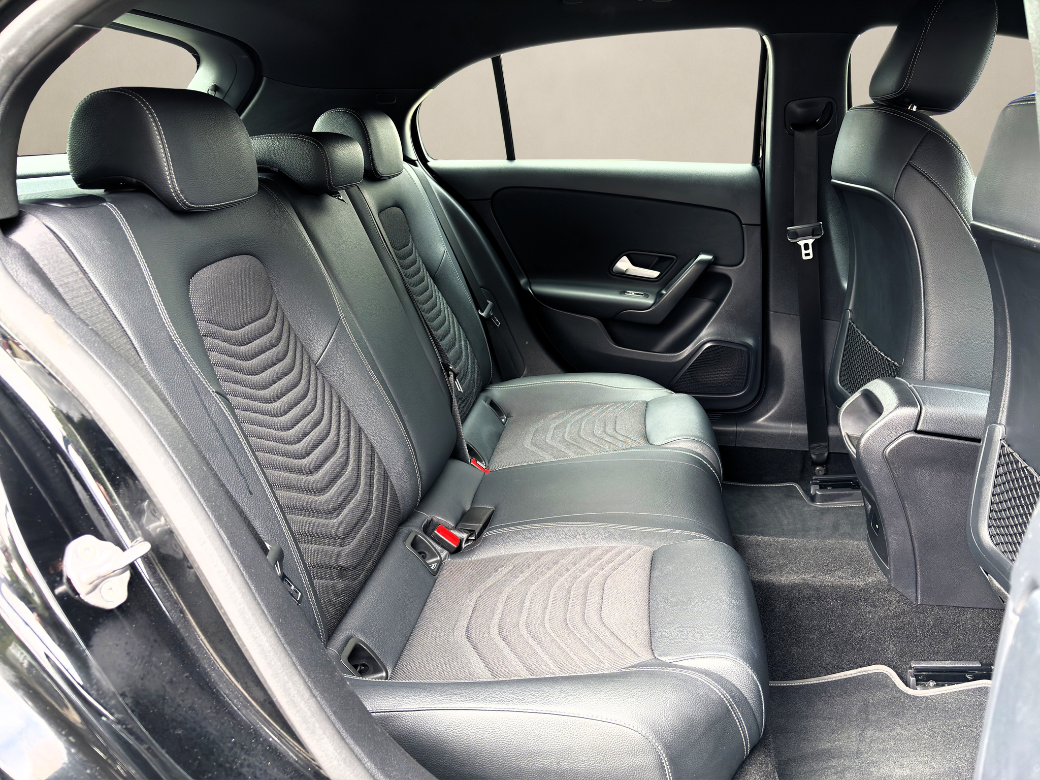 listing desktop thumbnail image 13