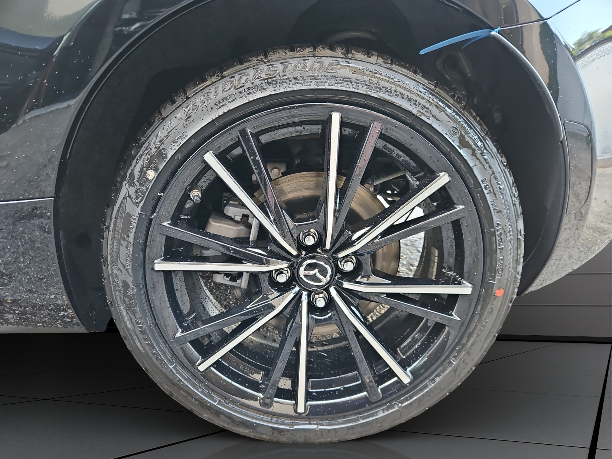 listing desktop thumbnail image 5