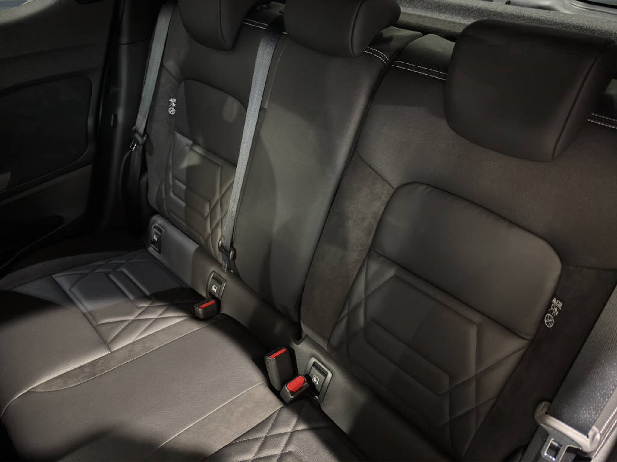 listing desktop thumbnail image 10