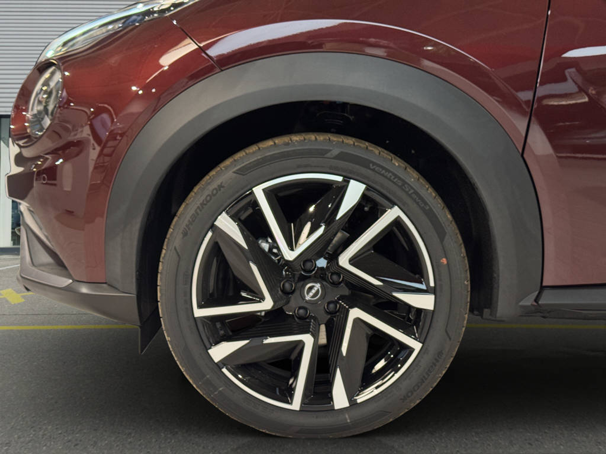 listing desktop thumbnail image 17