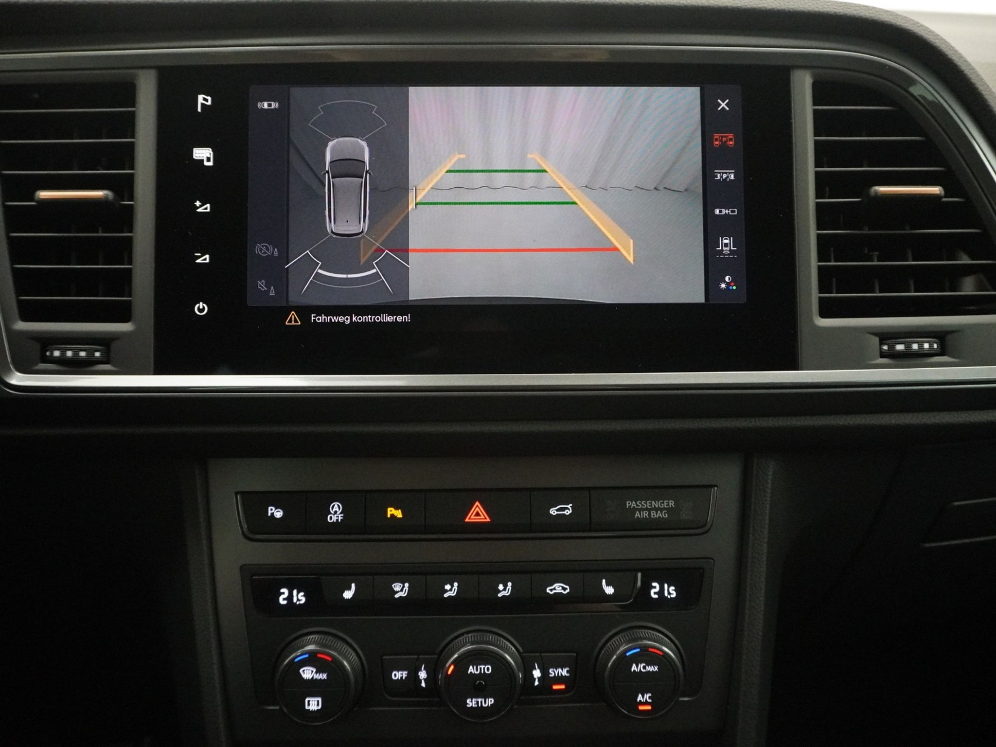 listing desktop thumbnail image 16