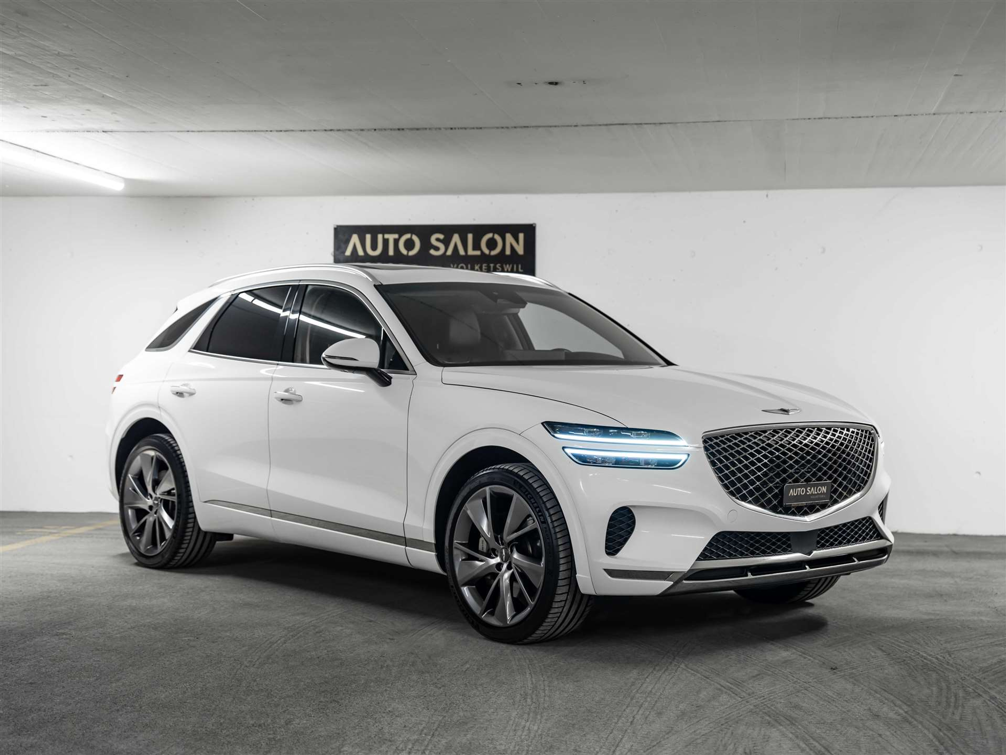 listing desktop thumbnail image 5