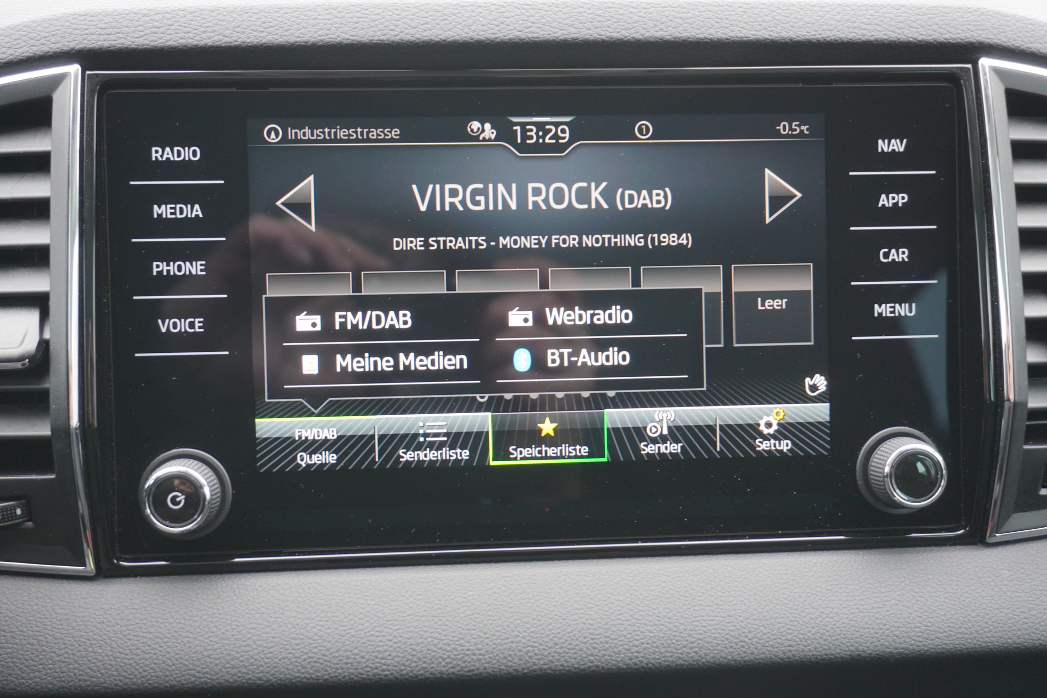 listing desktop thumbnail image 20