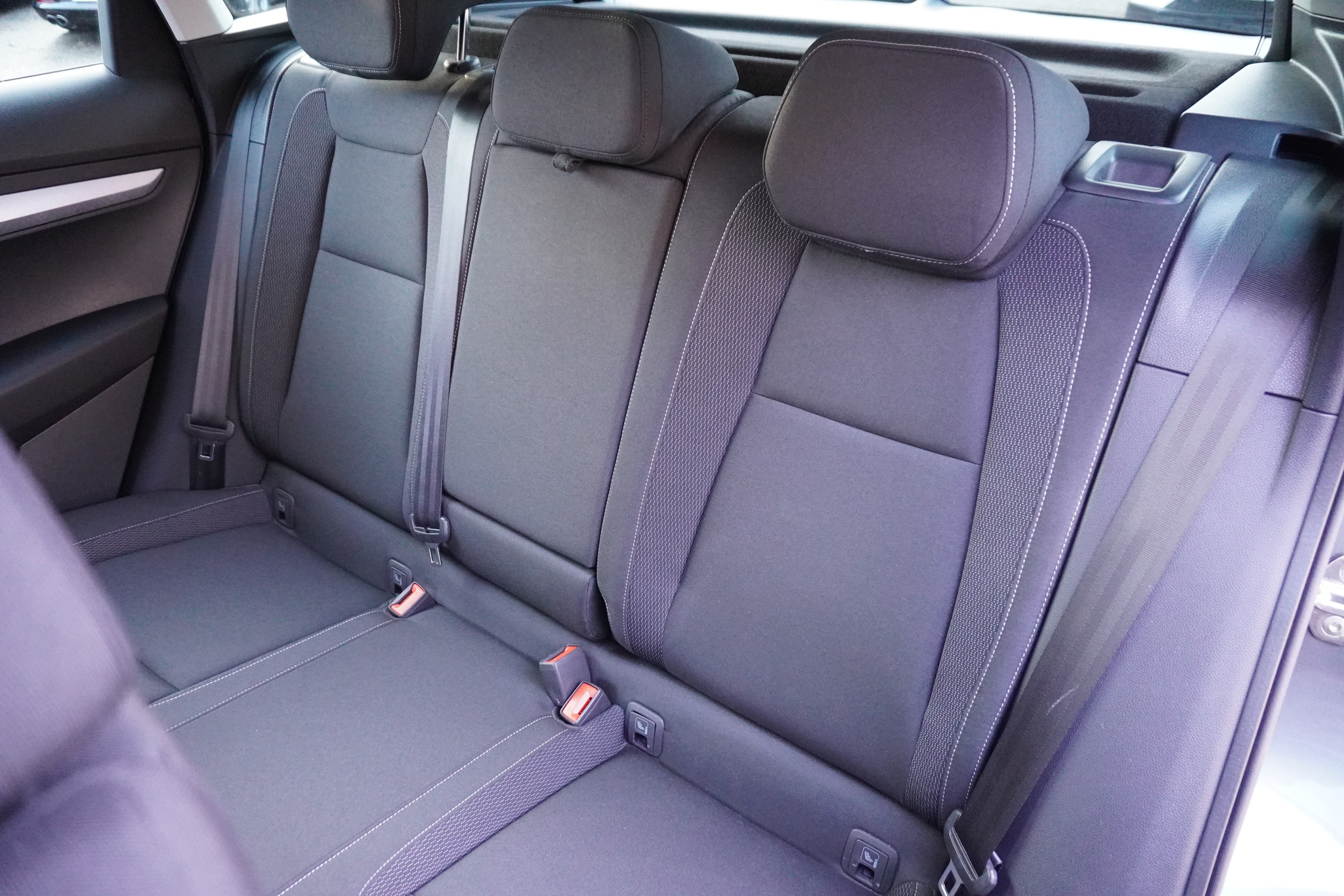 listing desktop thumbnail image 11