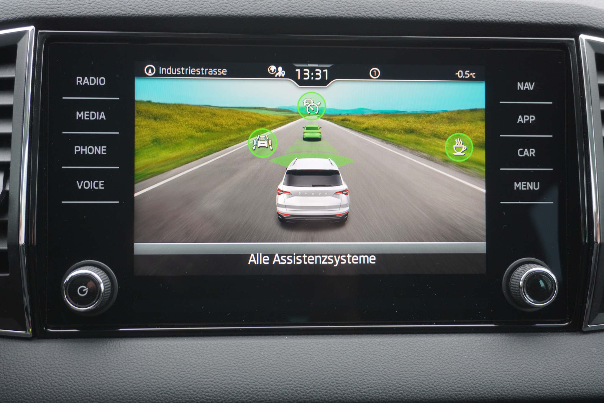 listing desktop thumbnail image 26