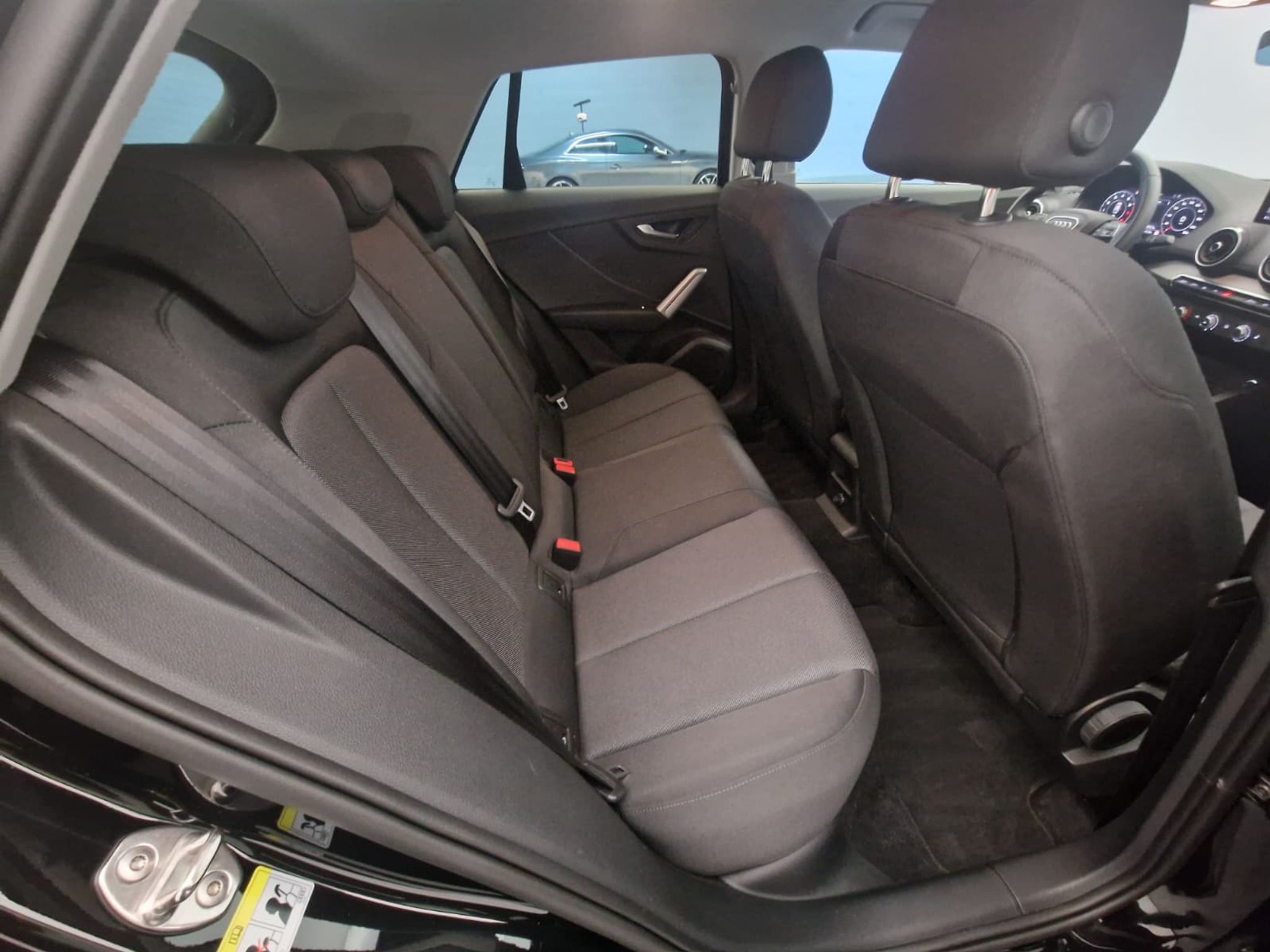 listing desktop thumbnail image 14