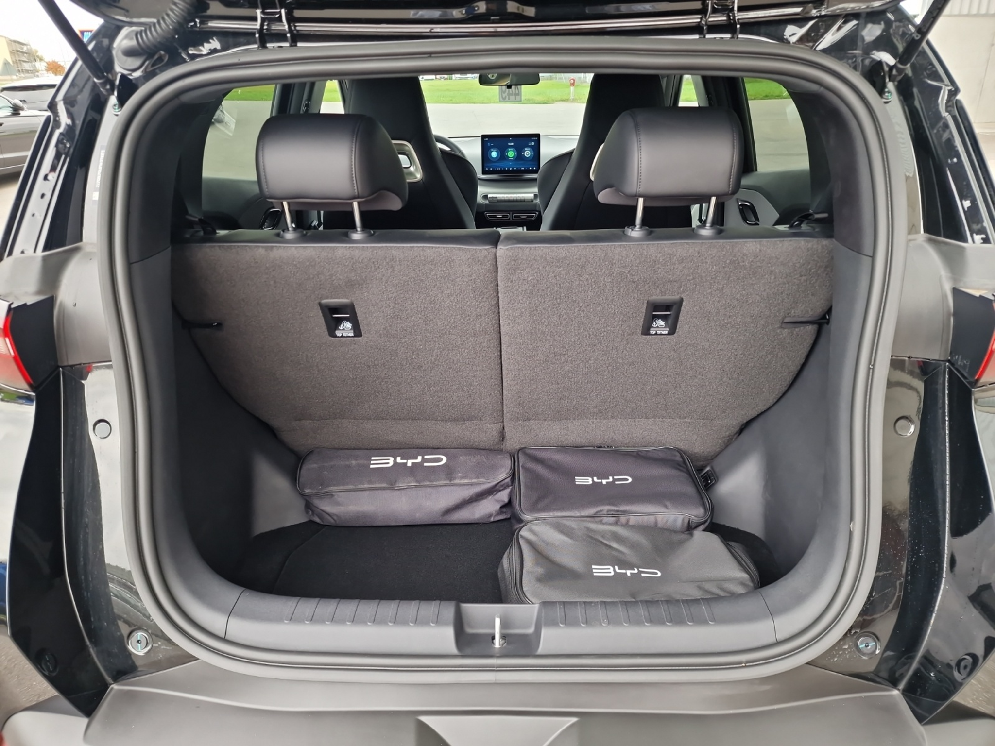 listing desktop thumbnail image 24