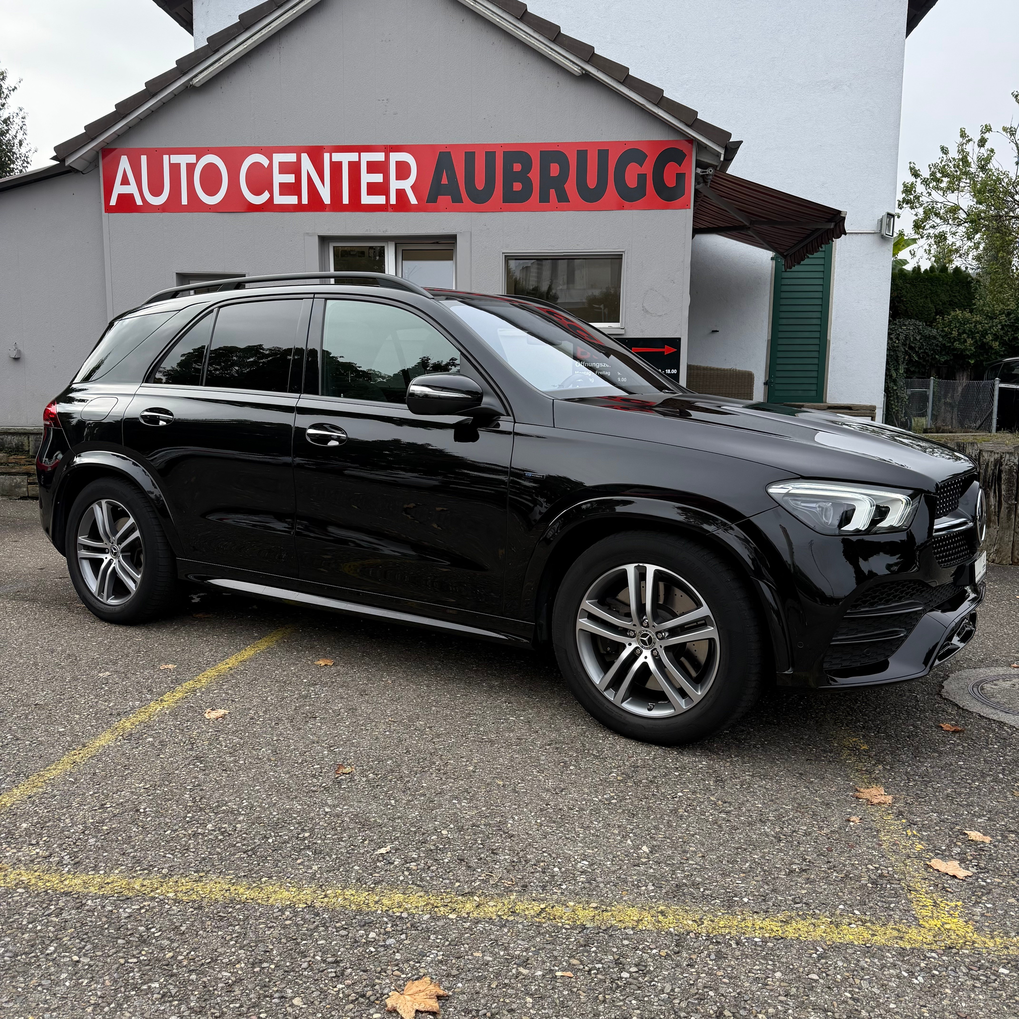 listing desktop thumbnail image 31