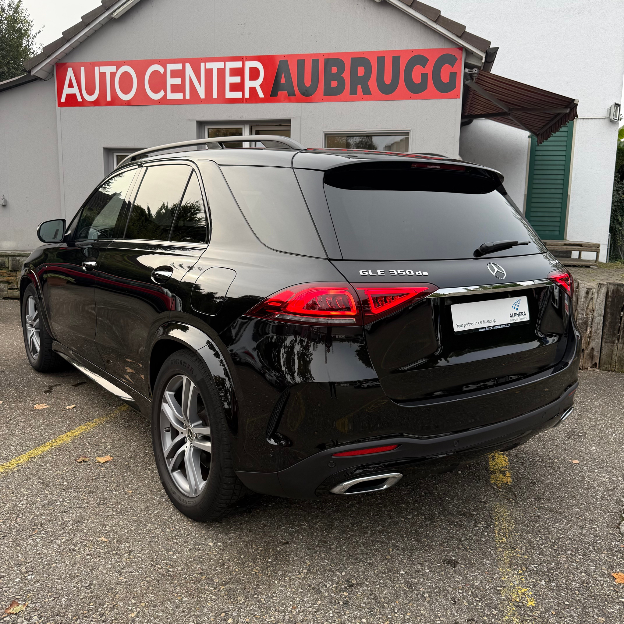 listing desktop thumbnail image 2