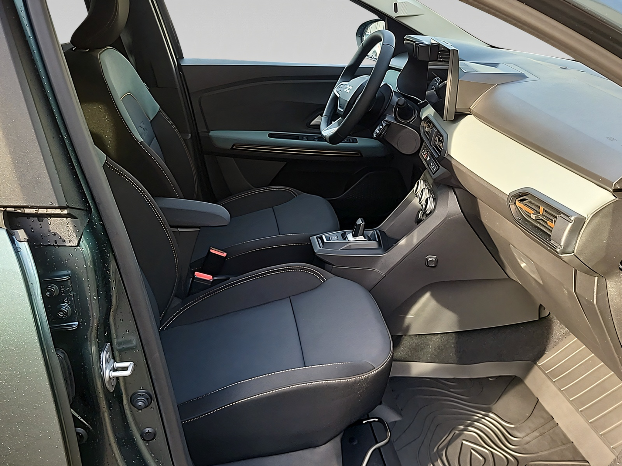 listing desktop thumbnail image 6