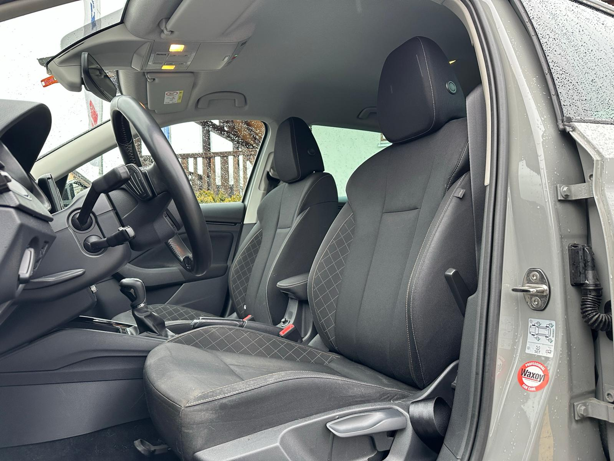 listing desktop thumbnail image 8