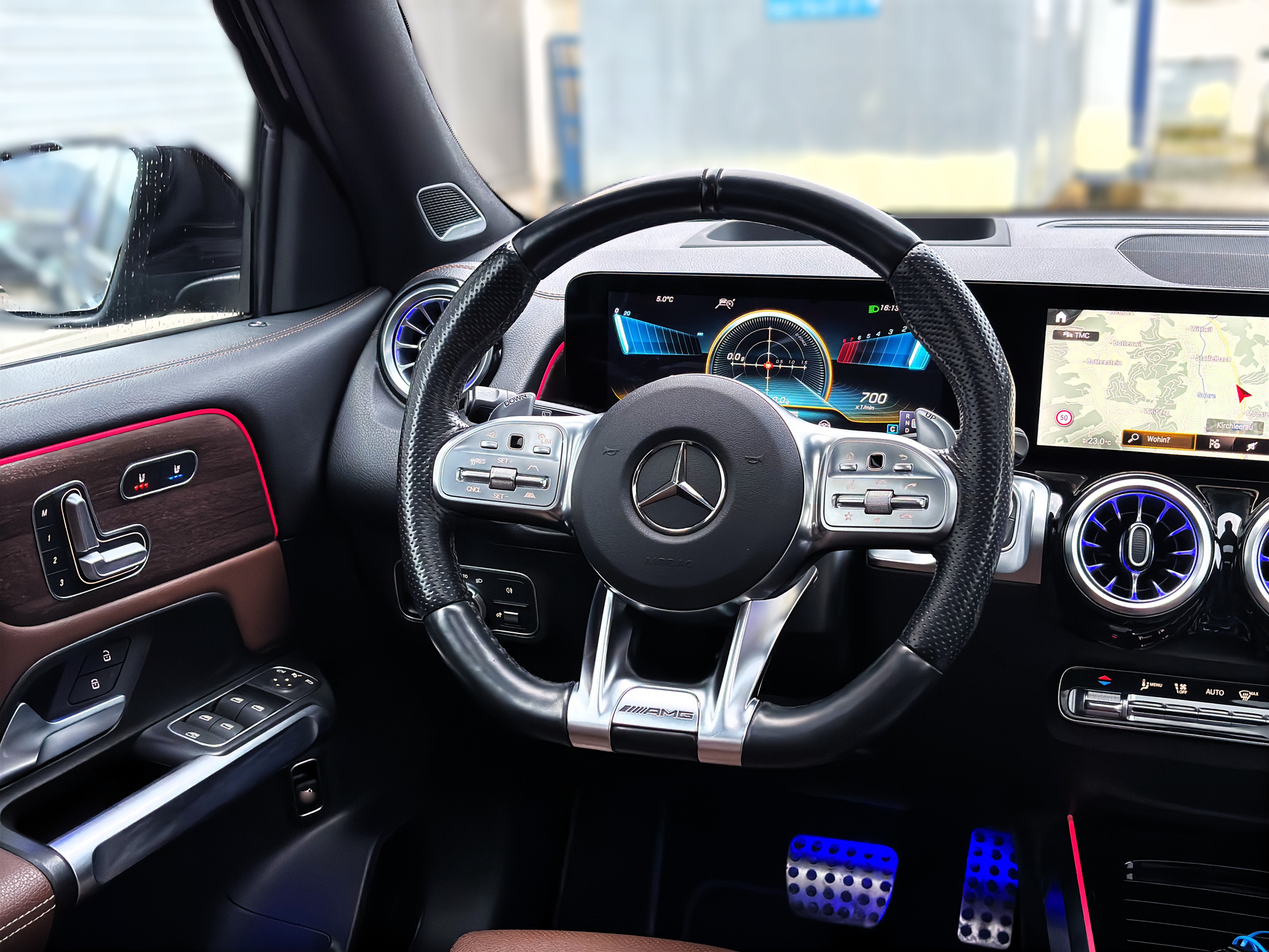 listing desktop thumbnail image 13