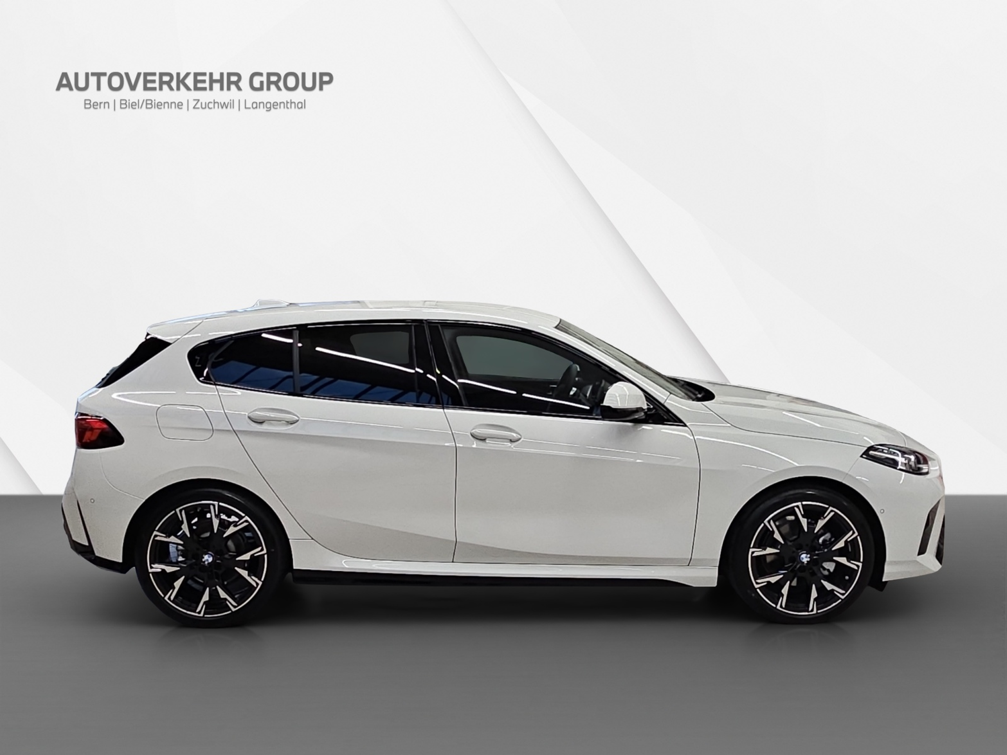 listing desktop thumbnail image 6