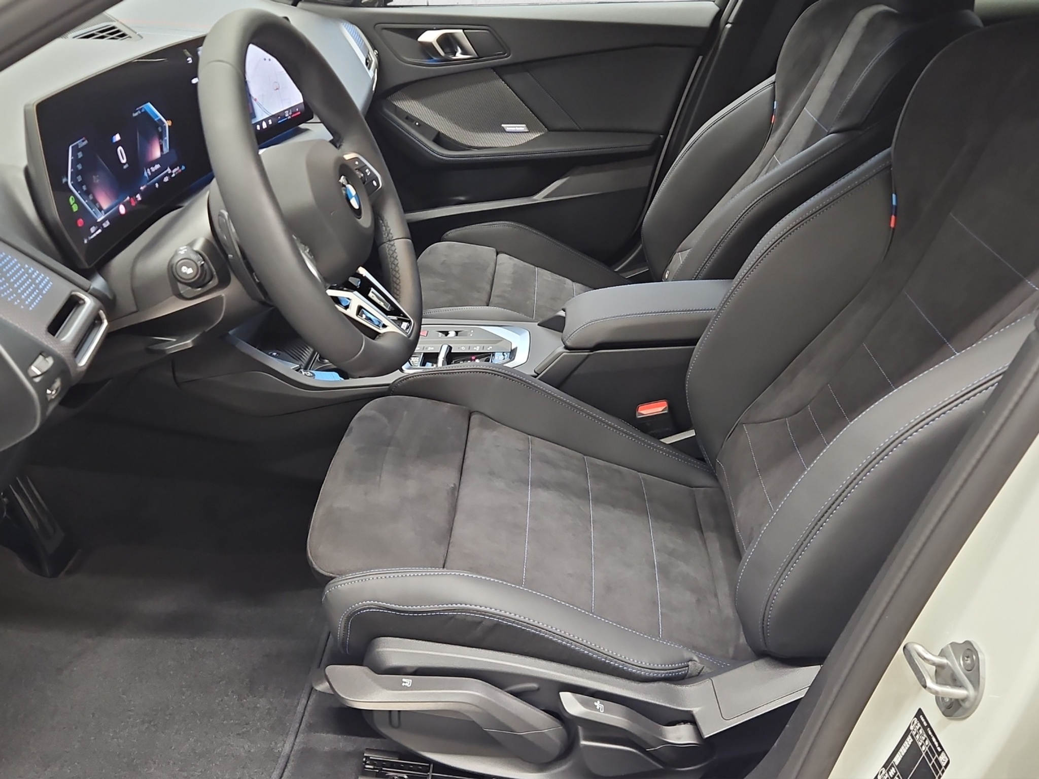 listing desktop thumbnail image 9