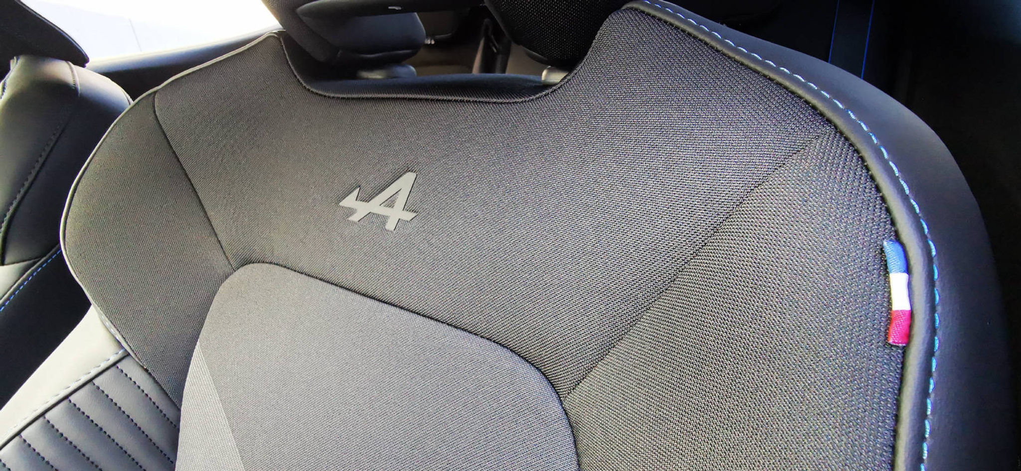 listing desktop thumbnail image 9