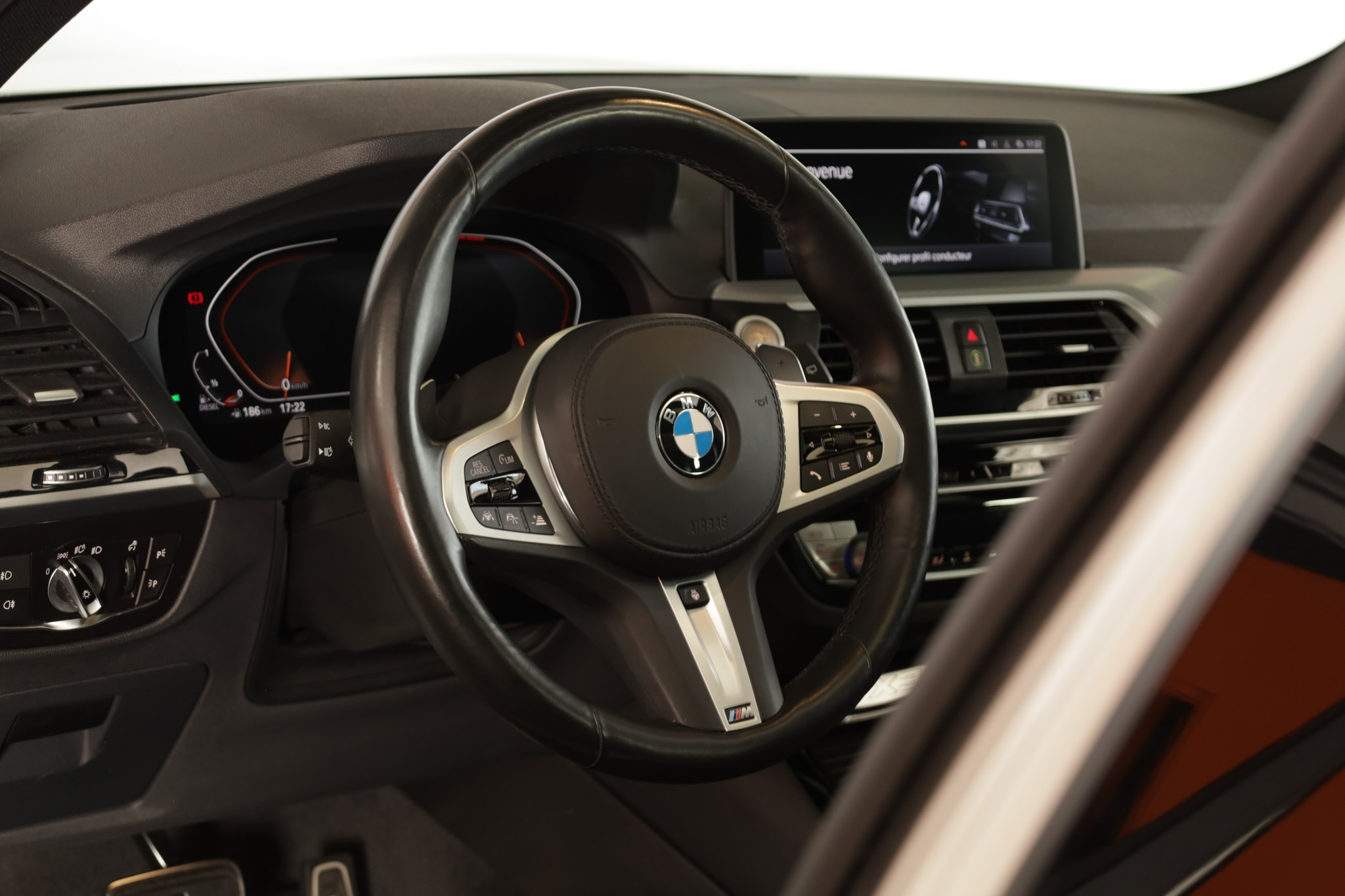 listing desktop thumbnail image 12