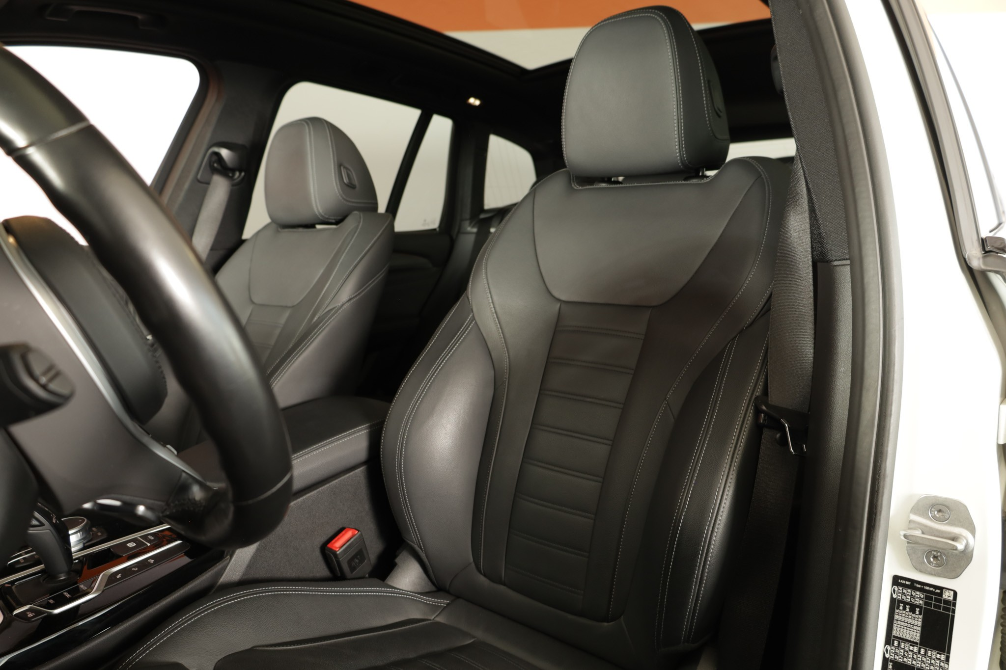 listing desktop thumbnail image 15