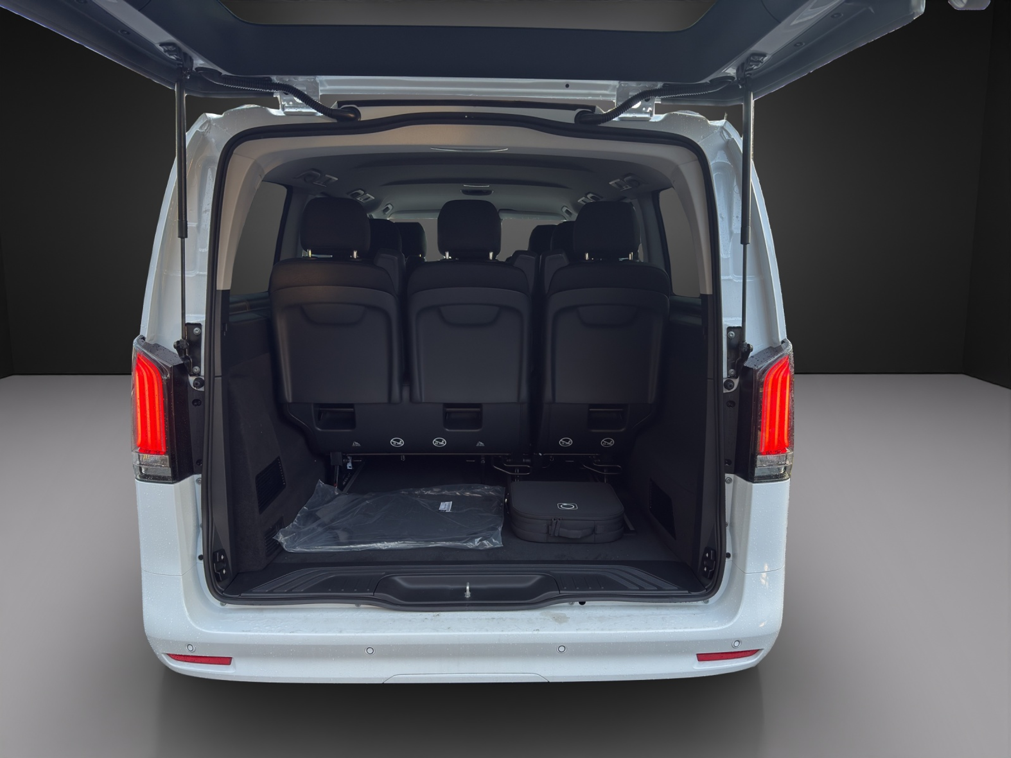 listing desktop thumbnail image 10