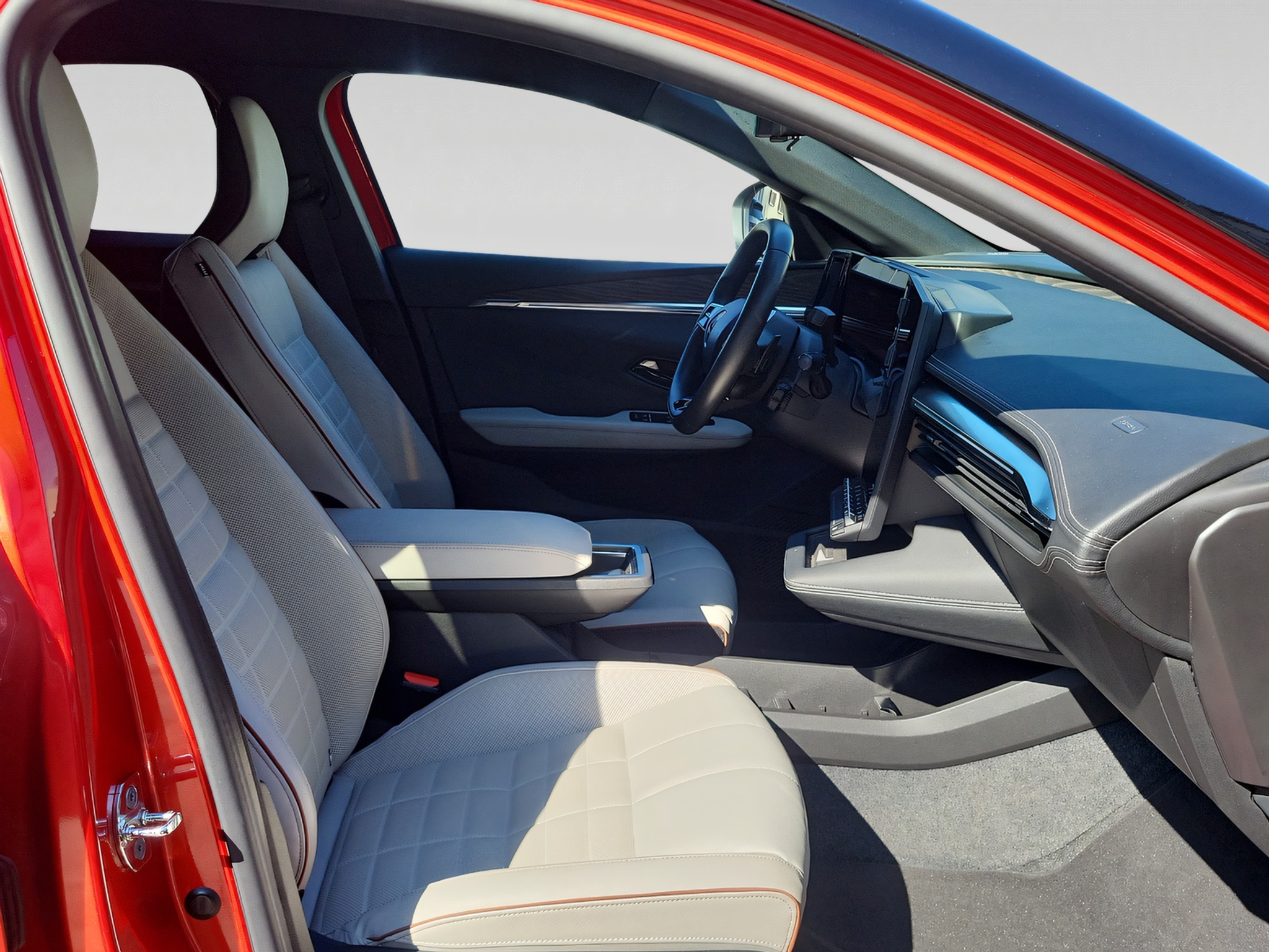 listing desktop thumbnail image 6