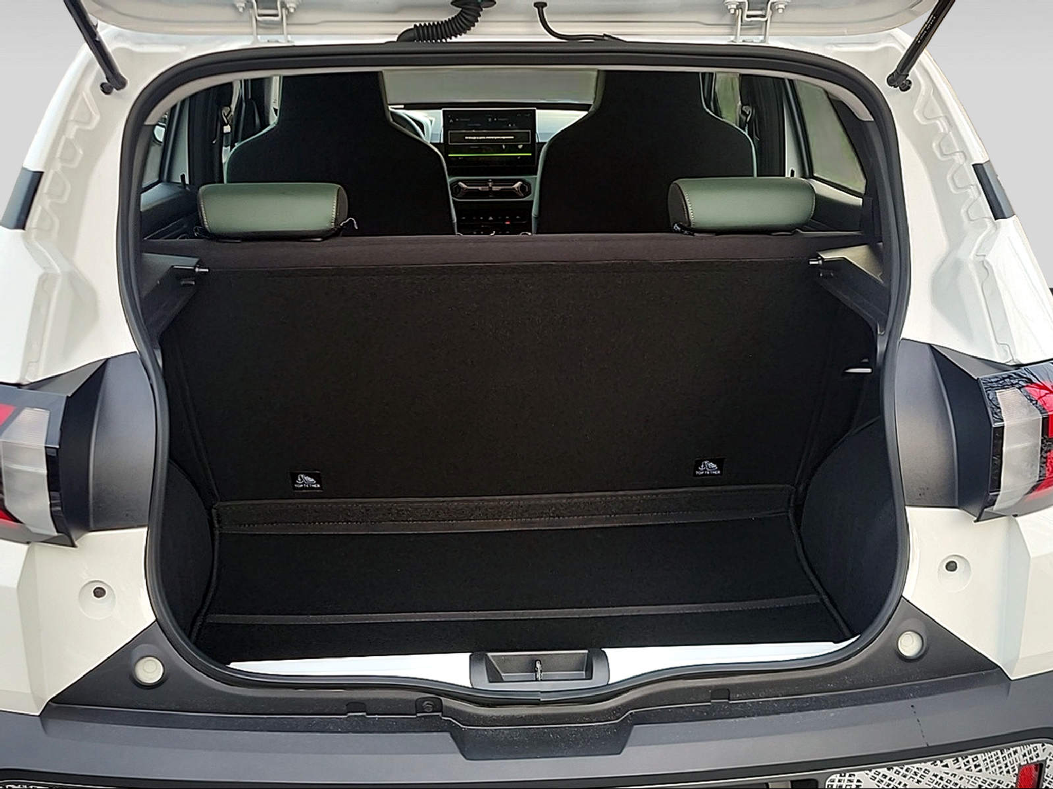 listing desktop thumbnail image 11