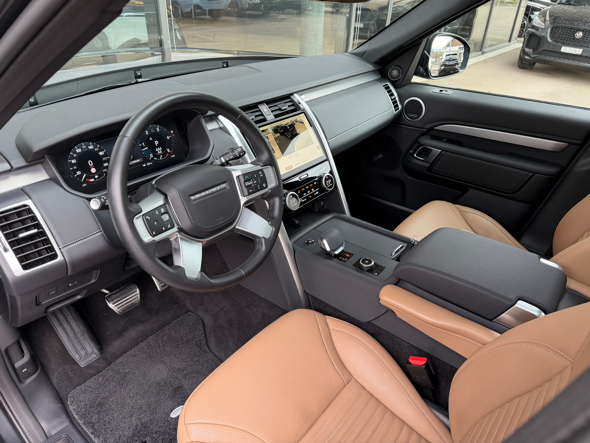 listing desktop thumbnail image 11