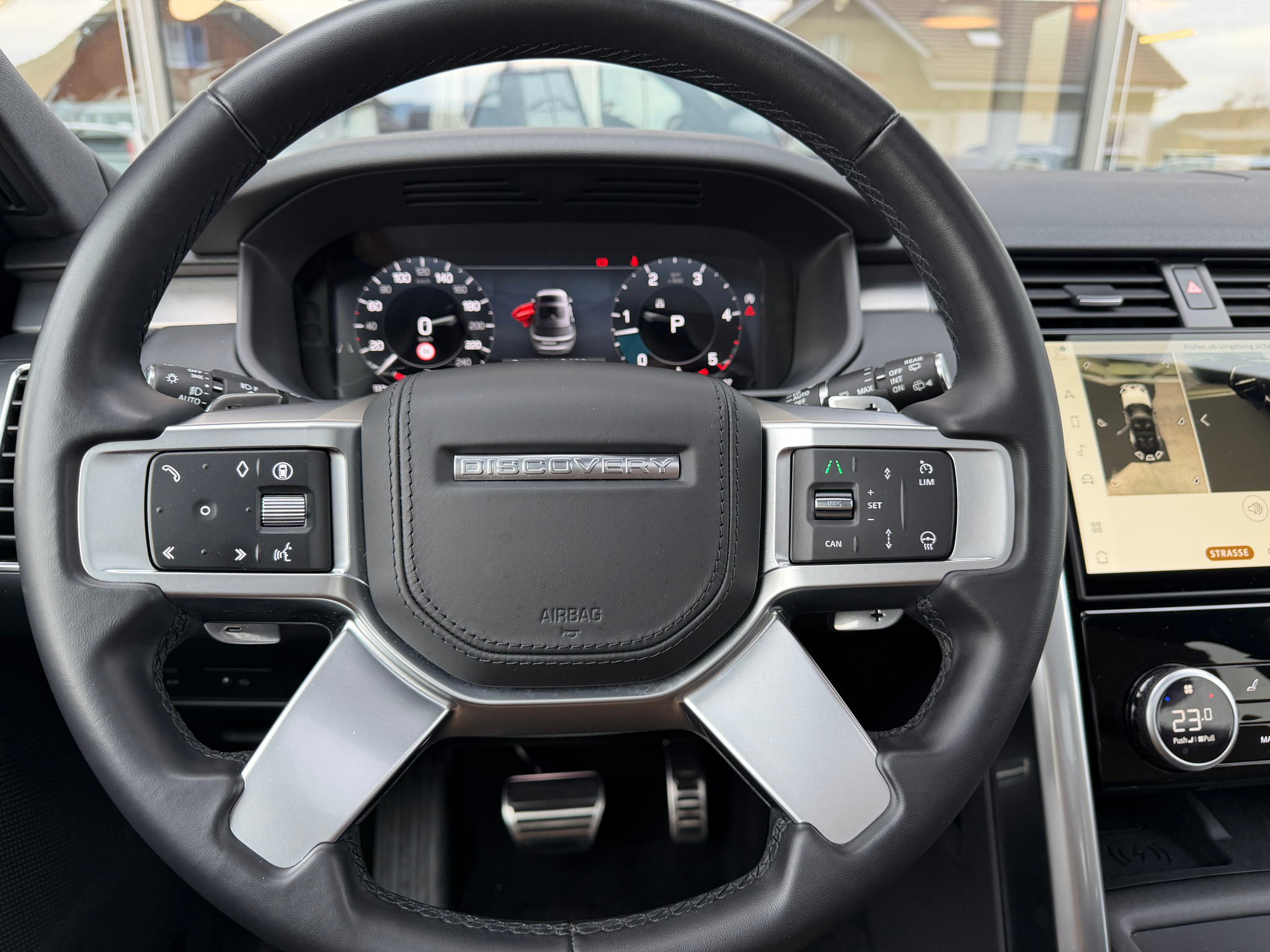 listing desktop thumbnail image 16