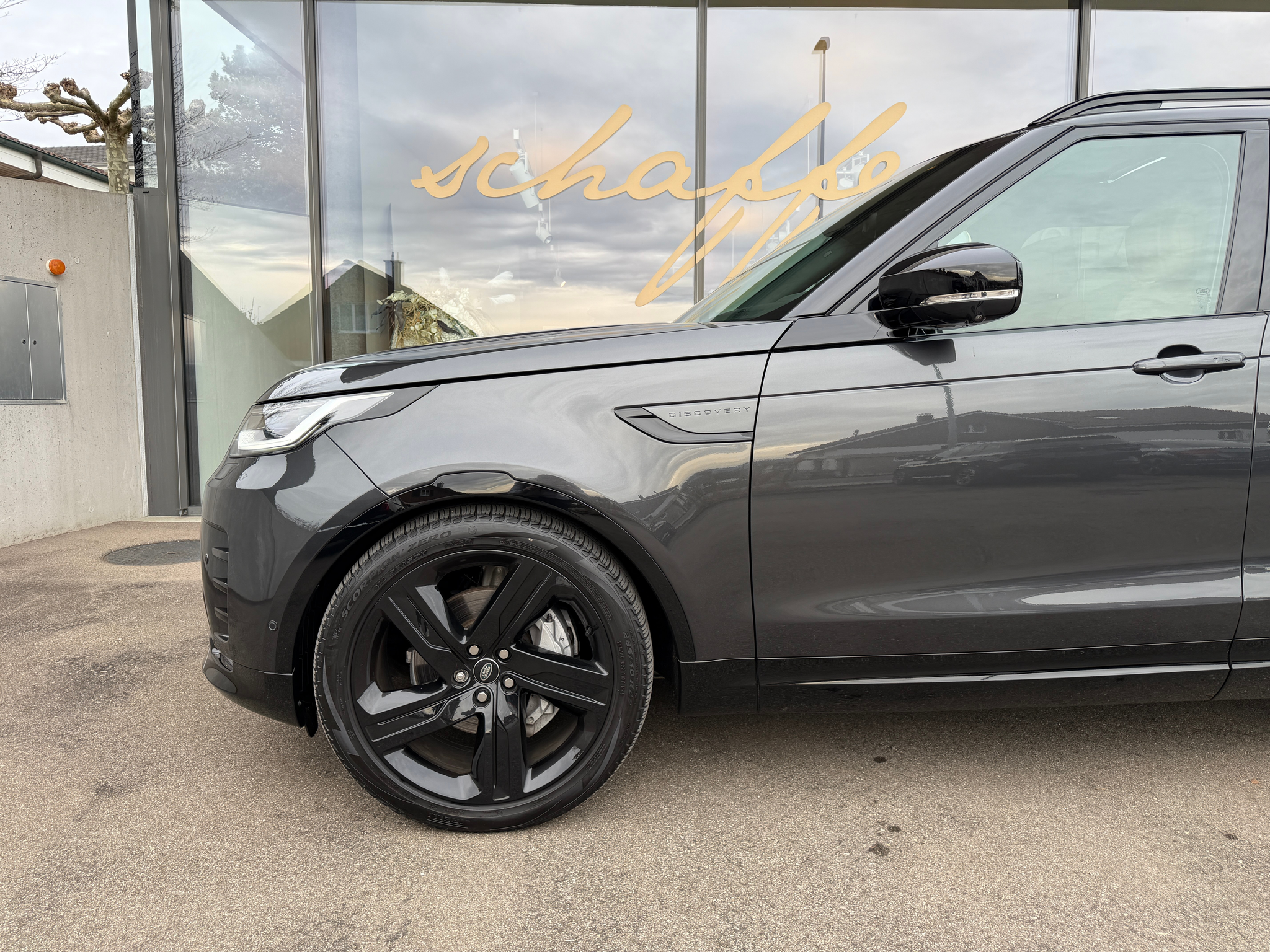 listing desktop thumbnail image 5