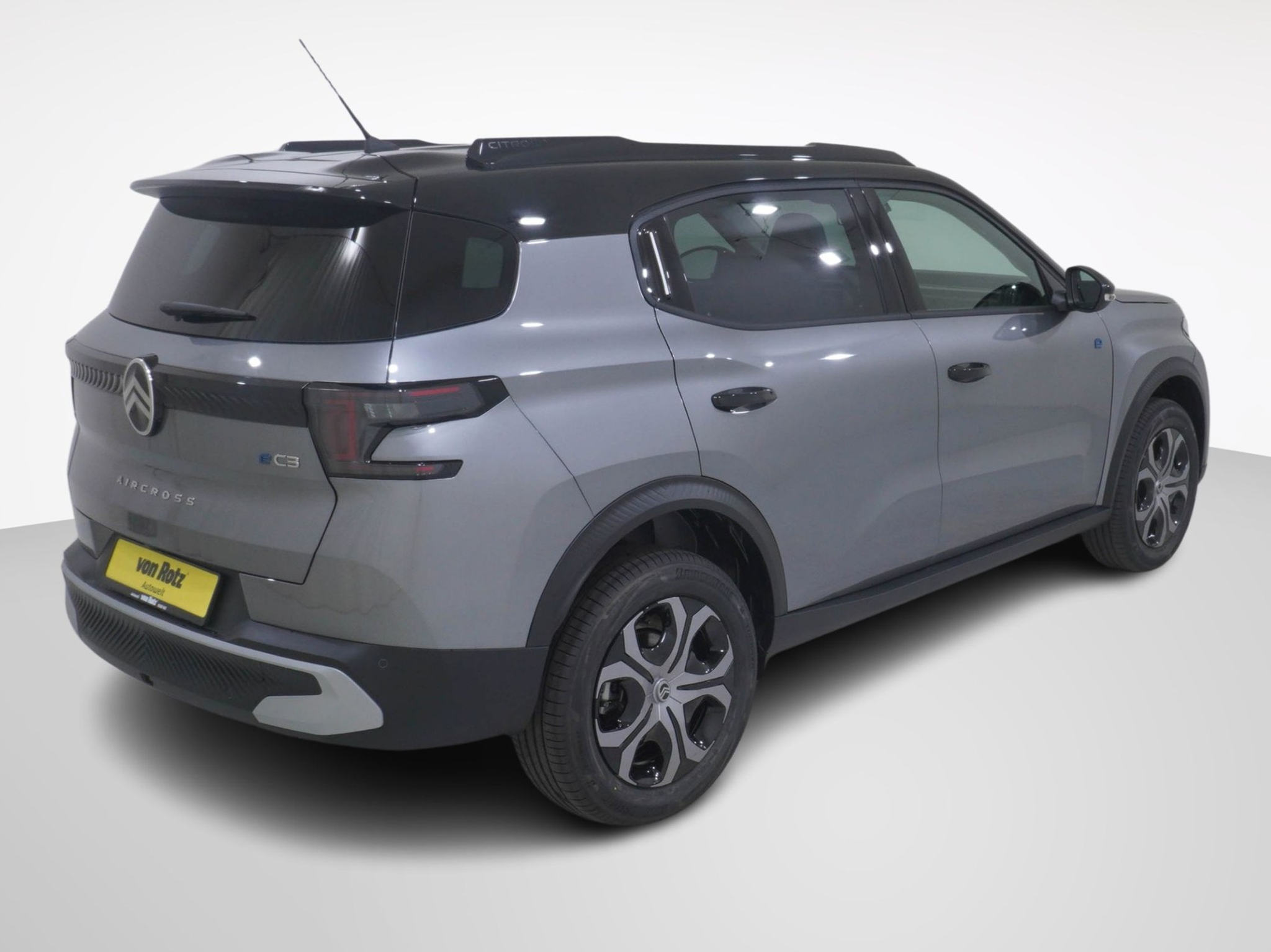 listing desktop thumbnail image 3