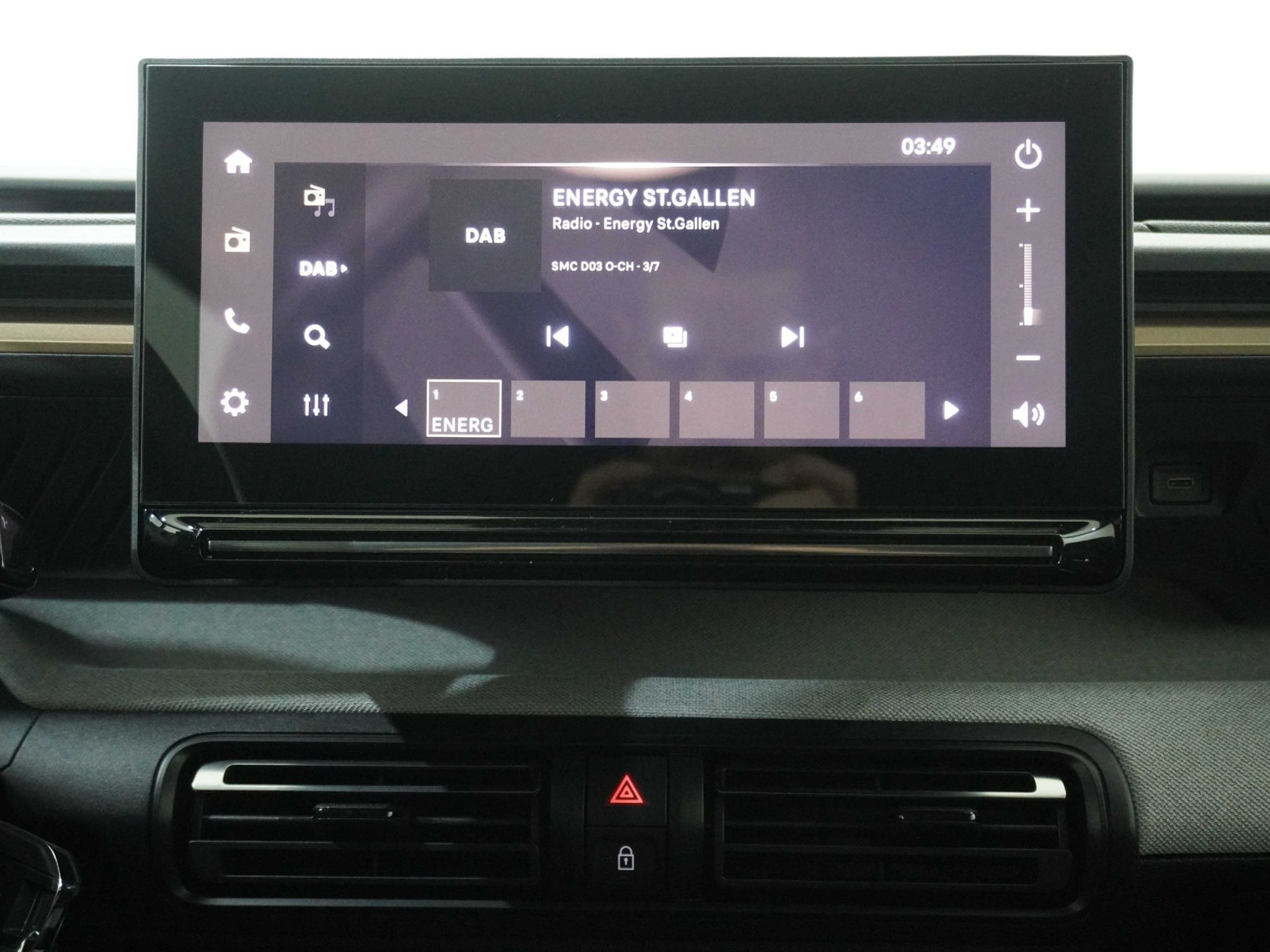 listing desktop thumbnail image 11