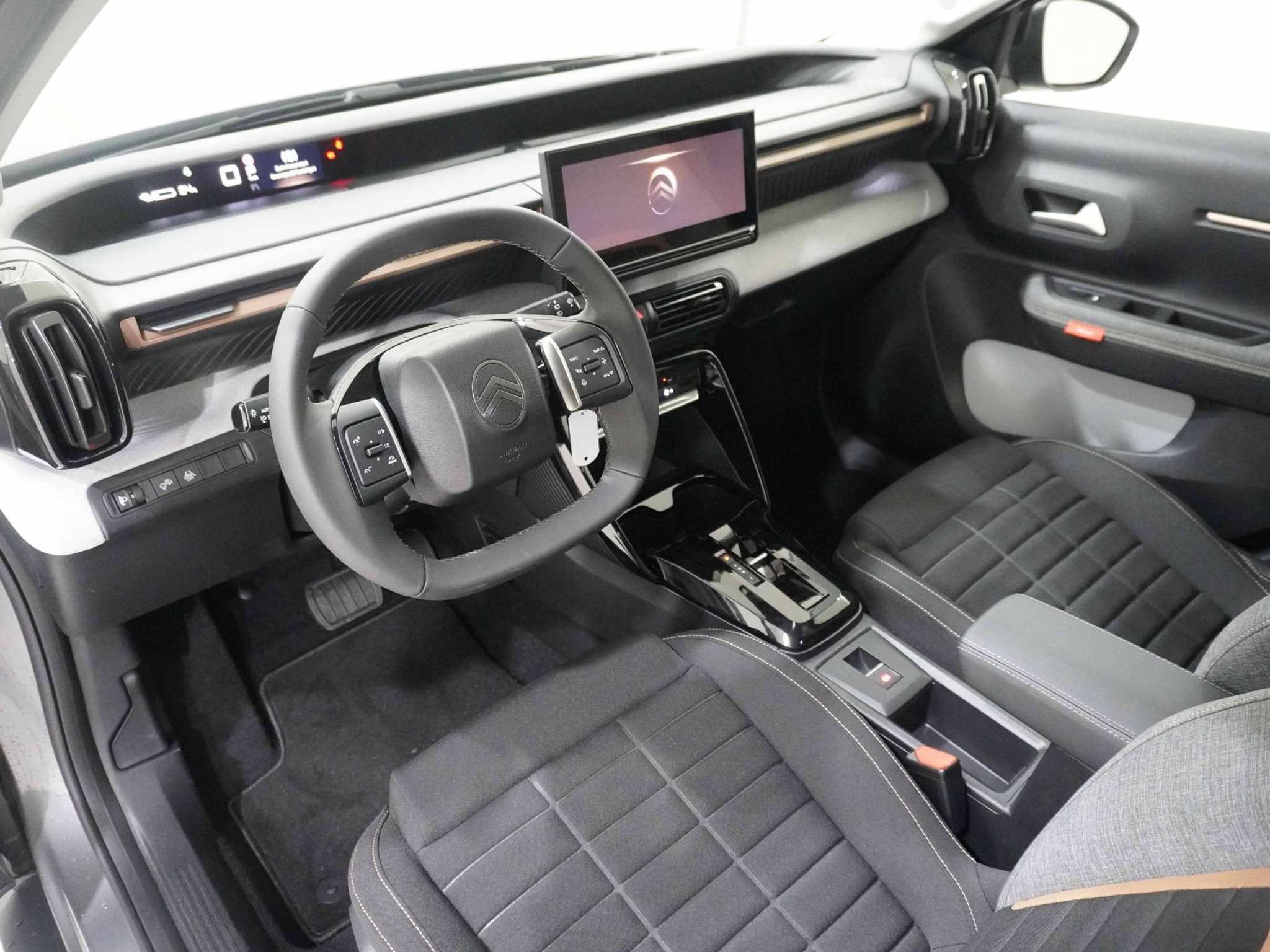 listing desktop thumbnail image 7