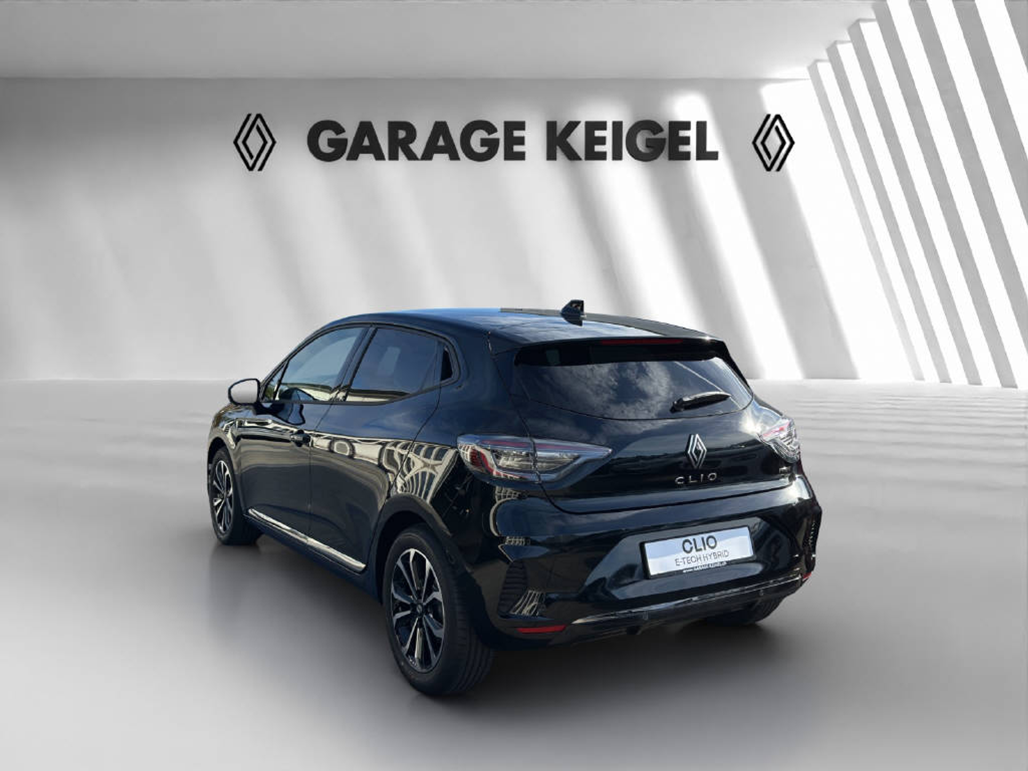 listing desktop thumbnail image 2