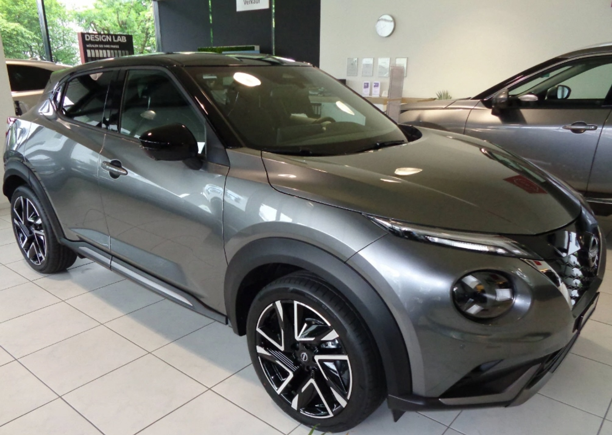 listing desktop thumbnail image 5