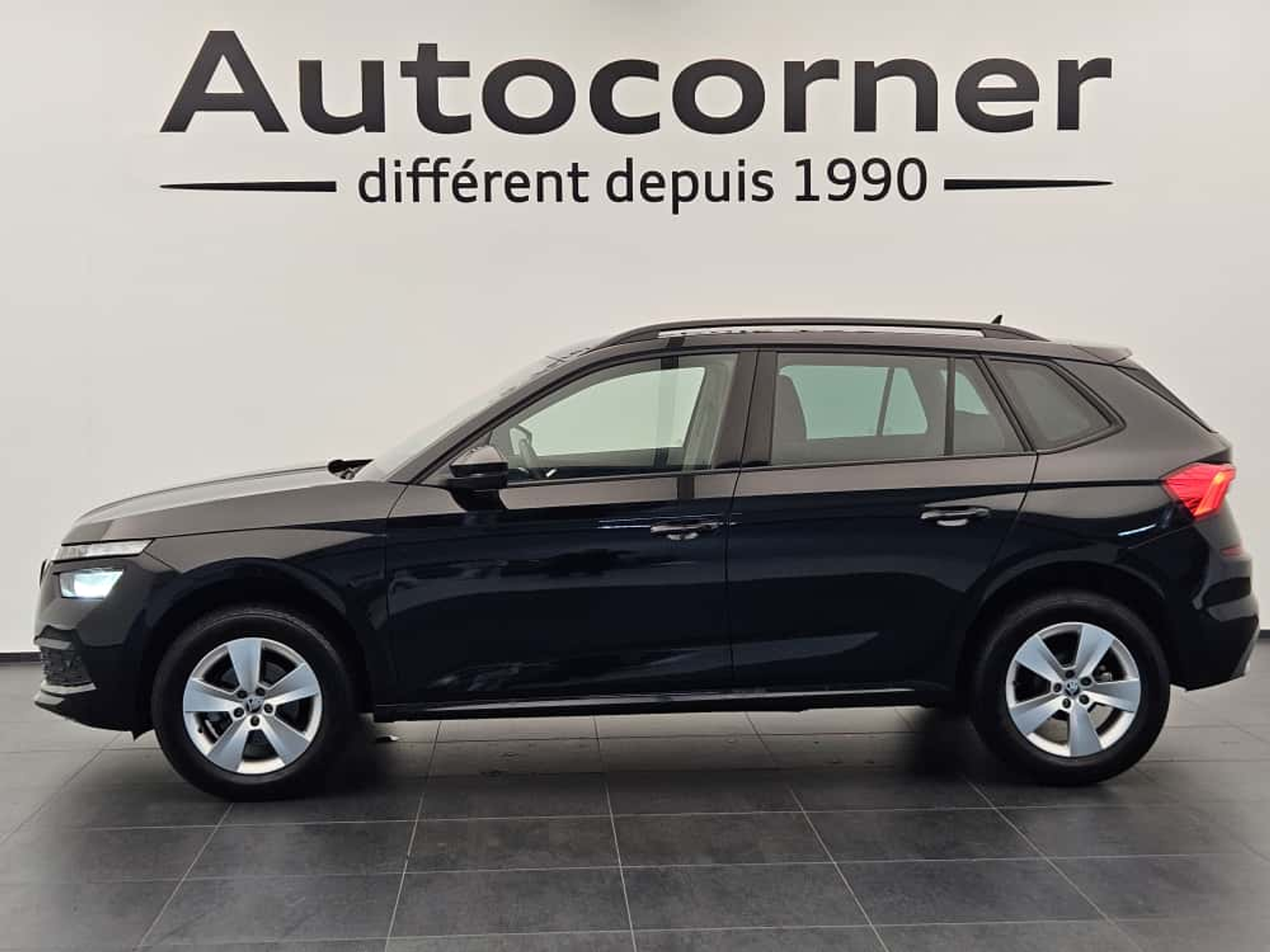 listing desktop thumbnail image 1