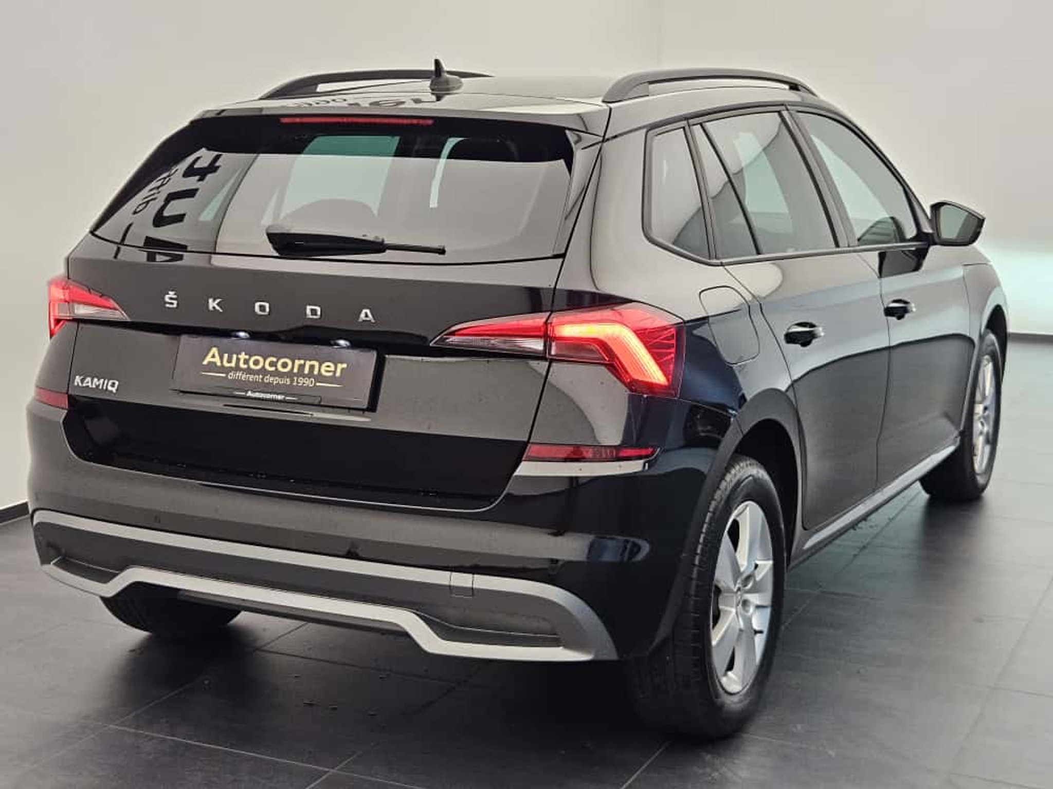 listing desktop thumbnail image 6