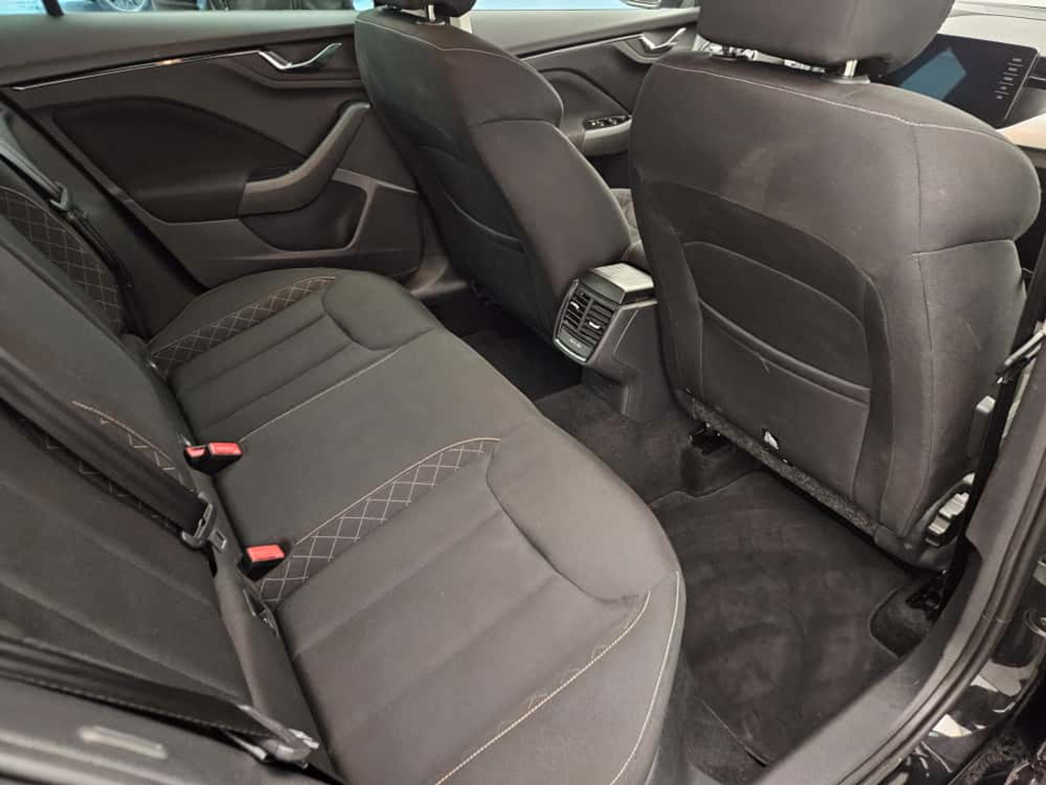 listing desktop thumbnail image 13