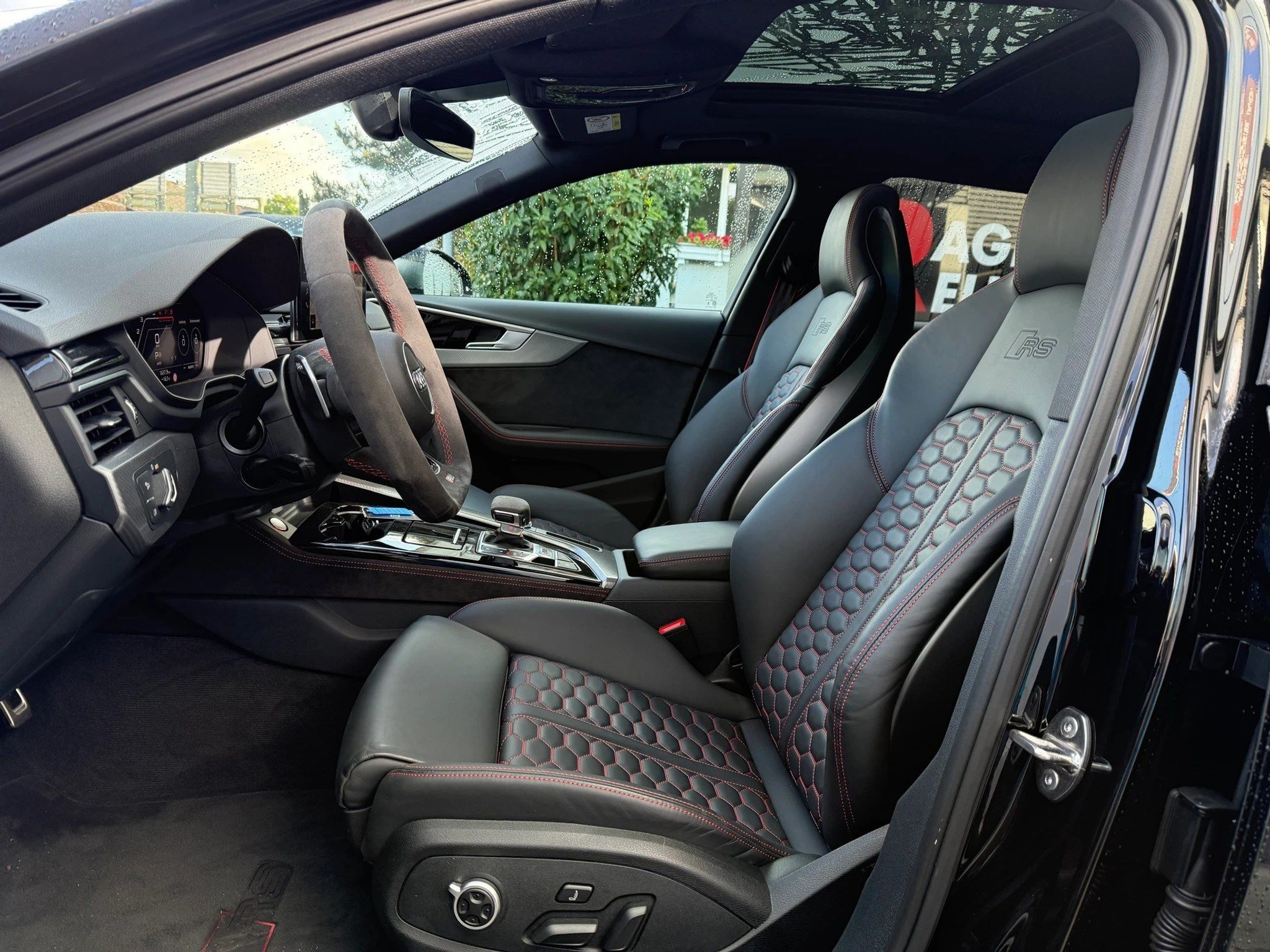 listing desktop thumbnail image 6