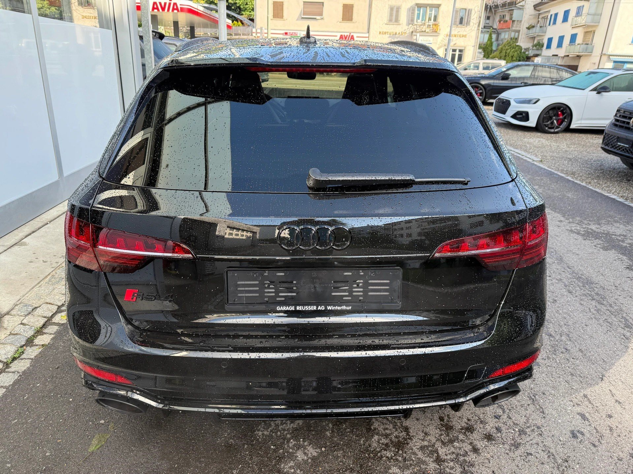 listing desktop thumbnail image 4