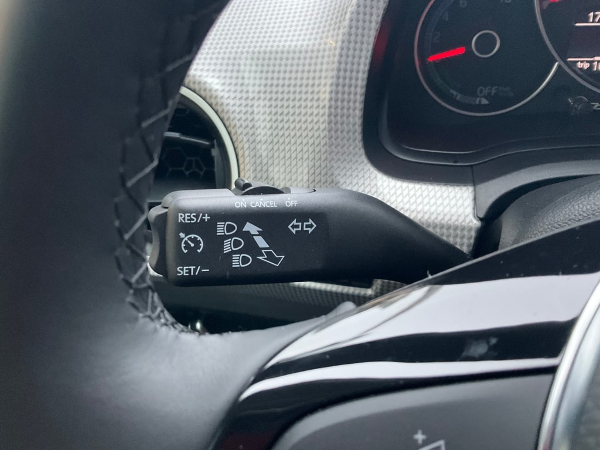 listing desktop thumbnail image 17