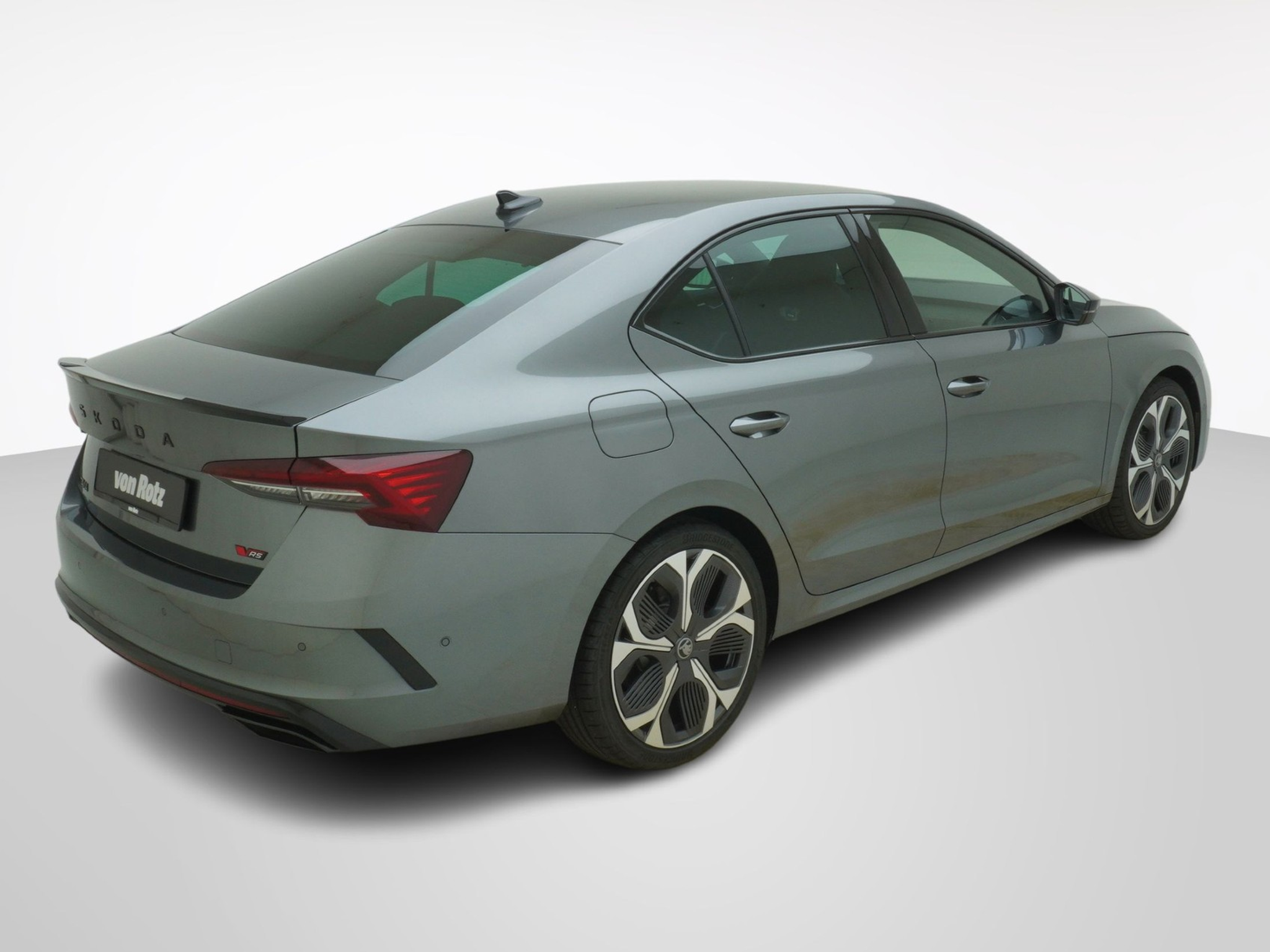 listing desktop thumbnail image 5