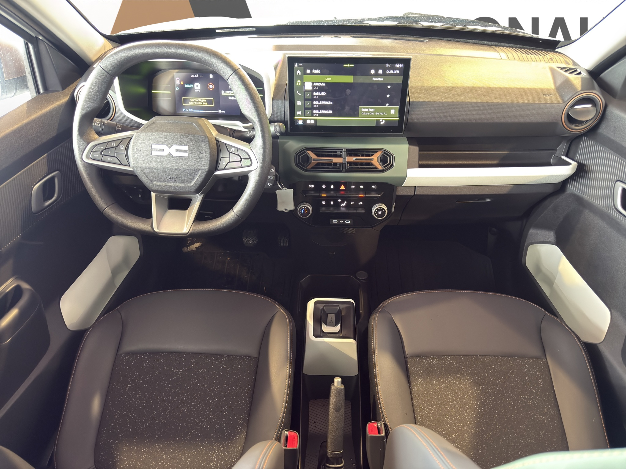 listing desktop thumbnail image 9