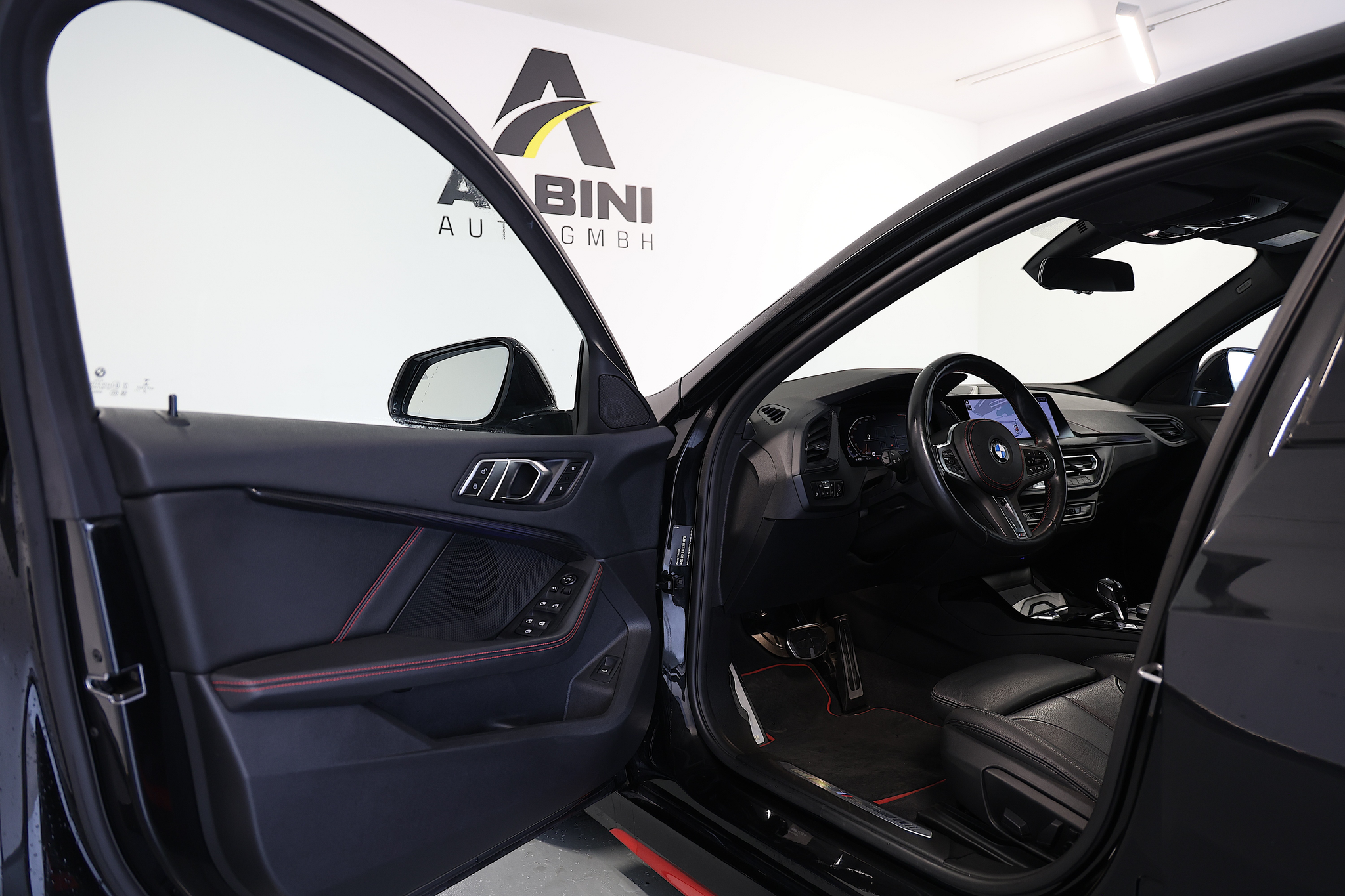 listing desktop thumbnail image 4